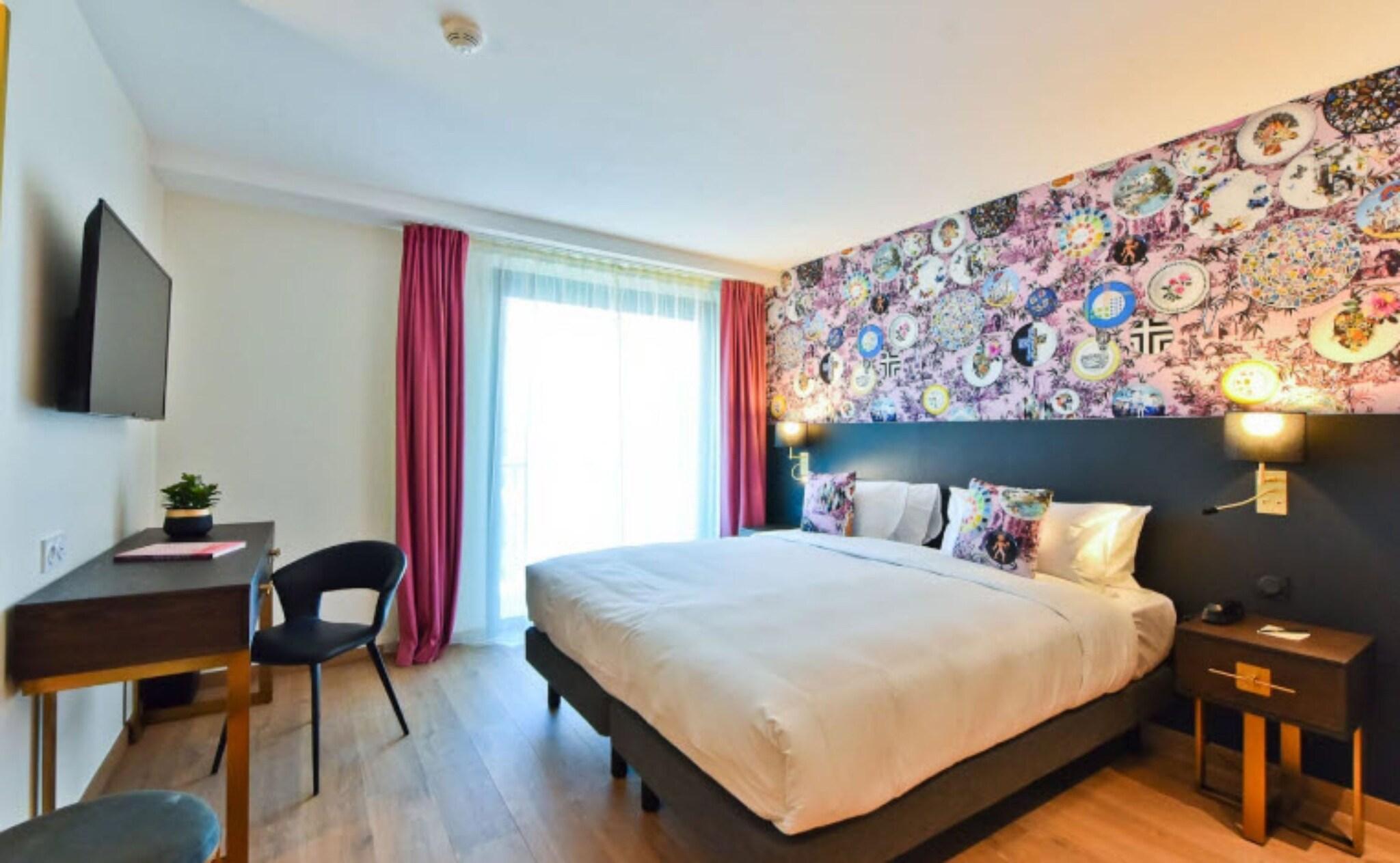 Double Premium City View