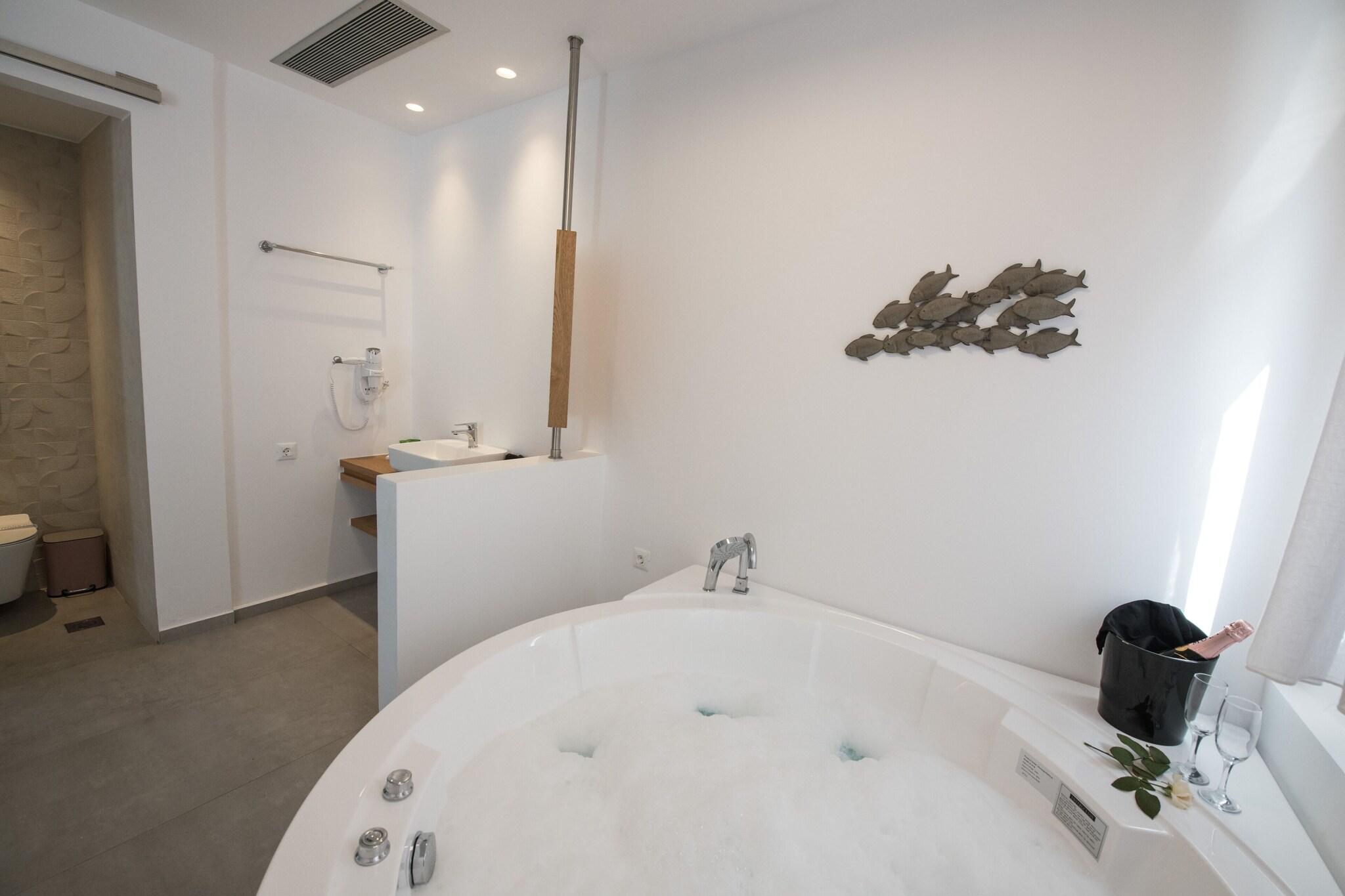 Suite King Bed with Jacuzzi