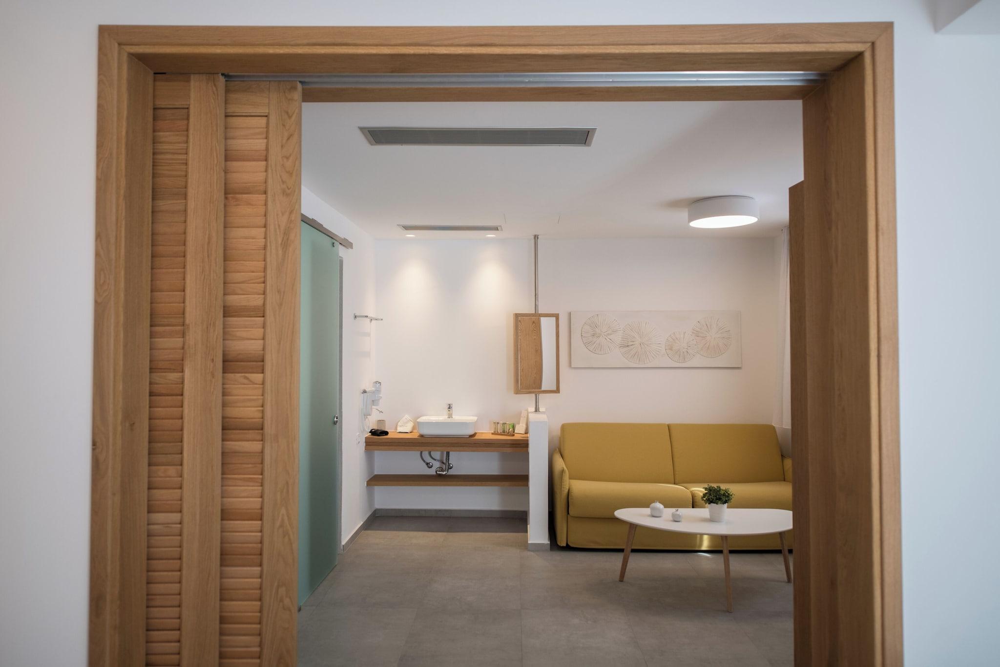 Family Room Side Sea View