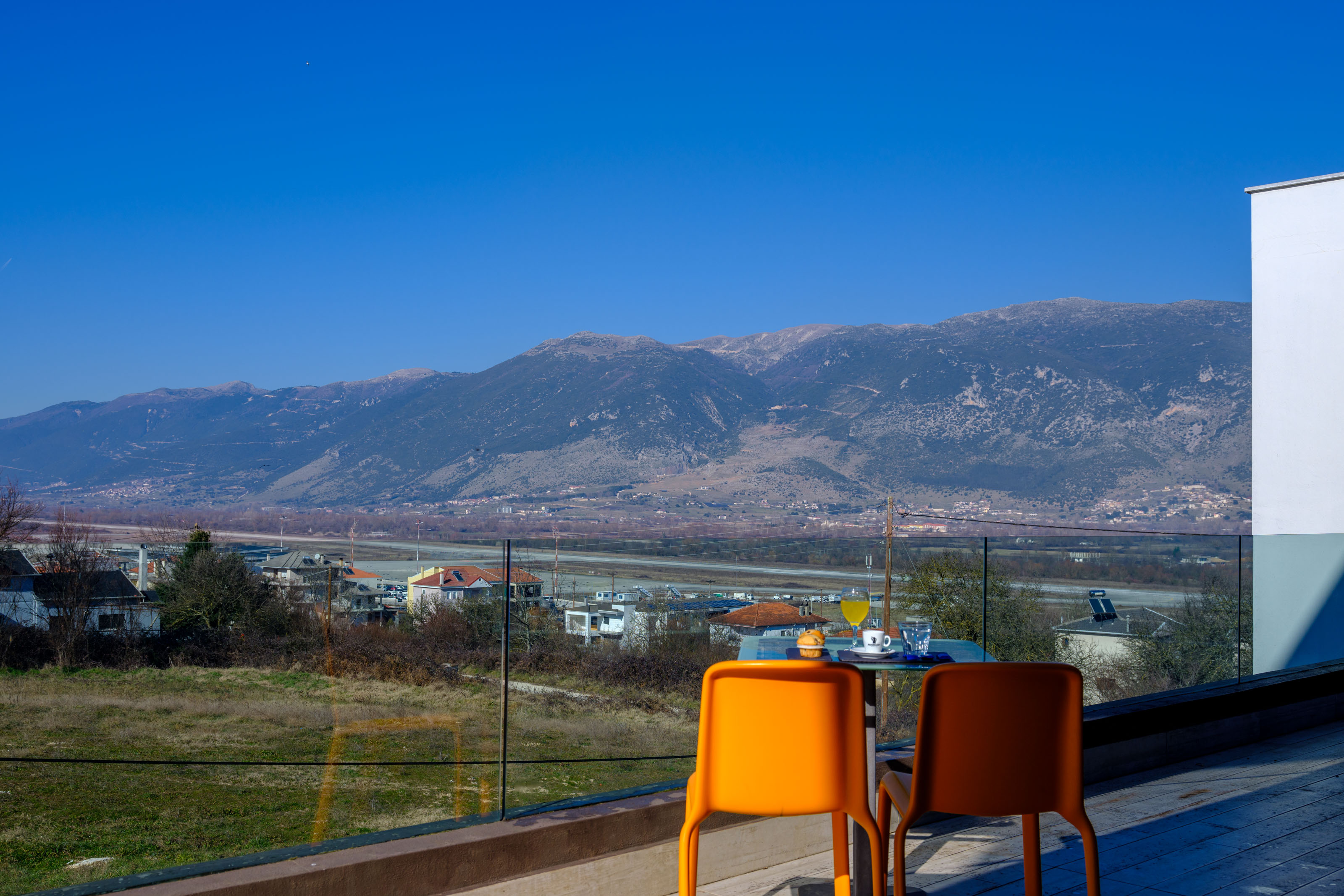 Single Mountain View