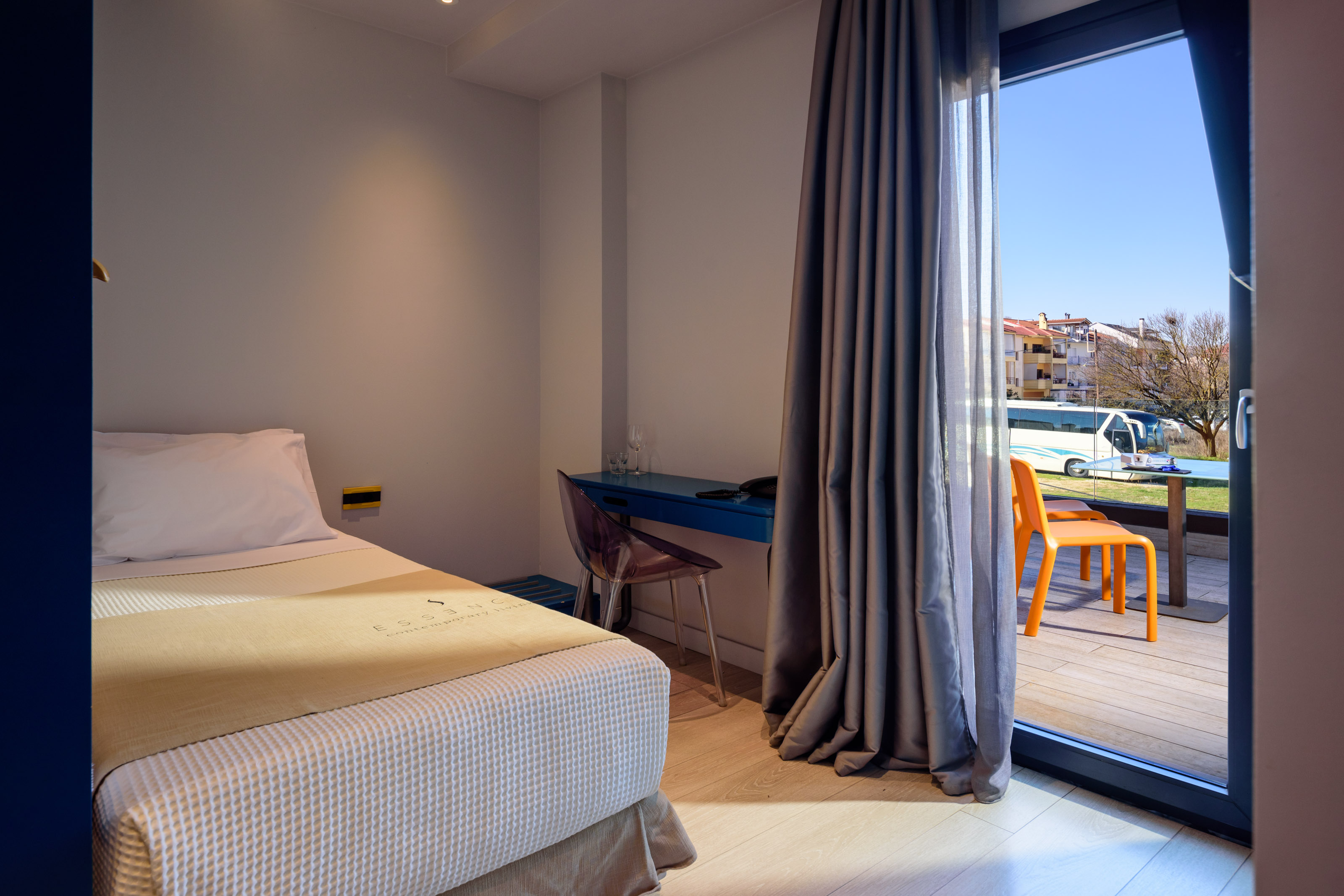 Single Mountain View