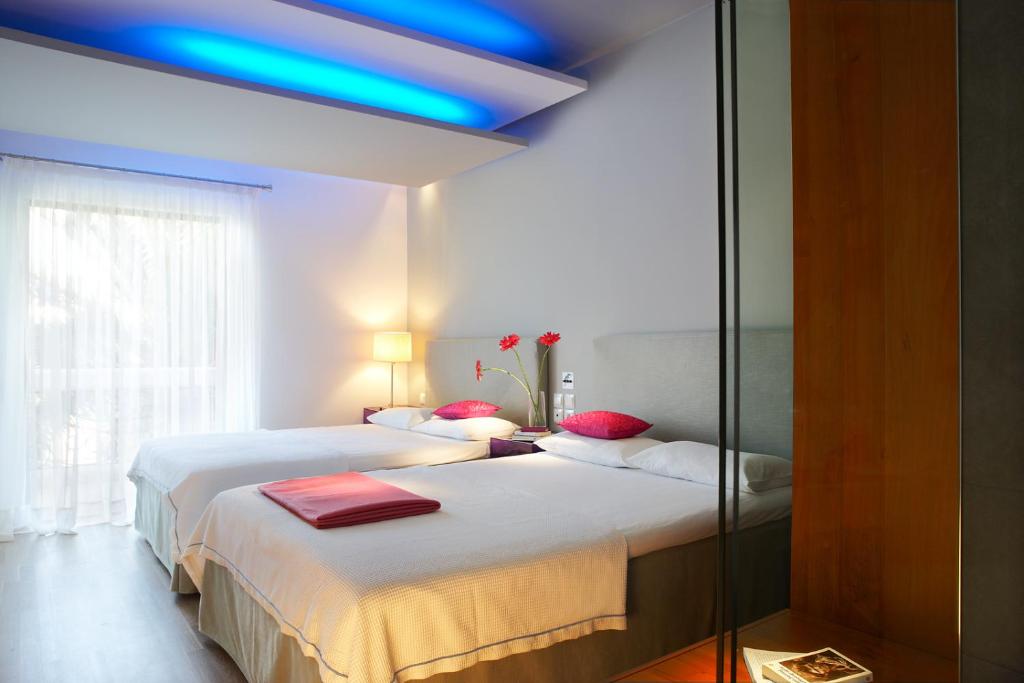 Family Room Garden View