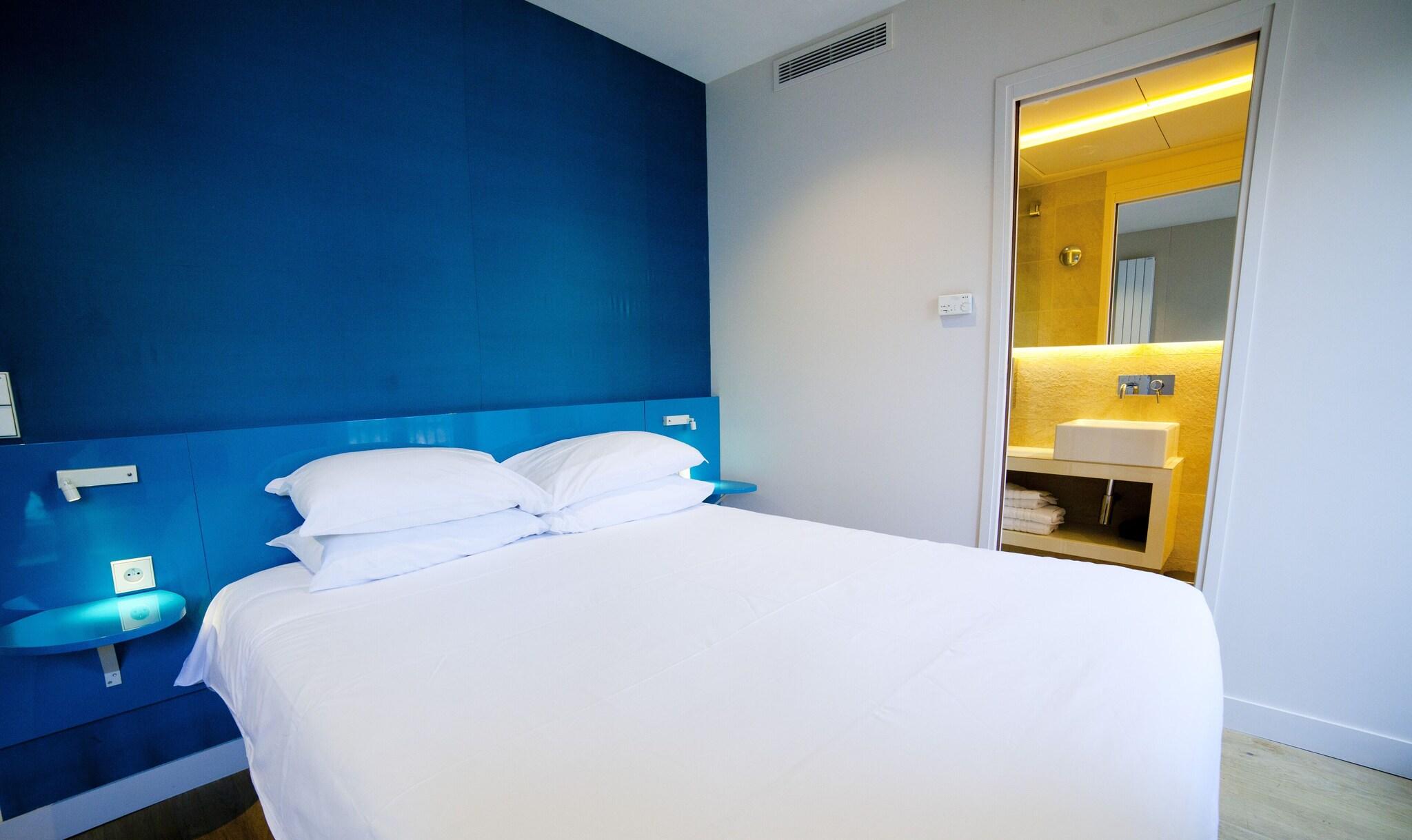 Double Deluxe Queen Bed