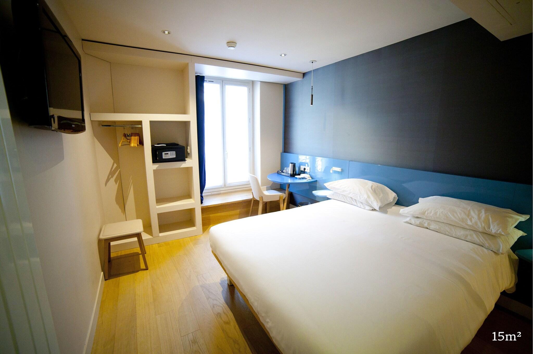 Double Deluxe Queen Bed