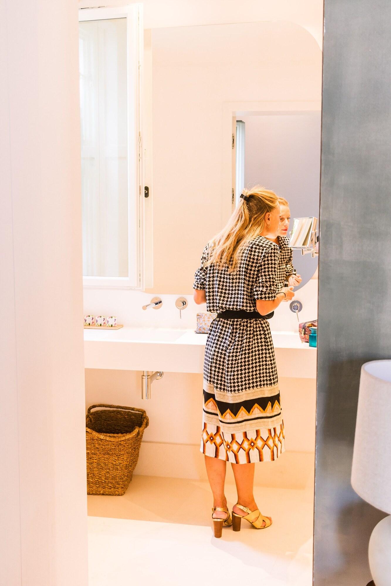 Junior Suite King Size Bed