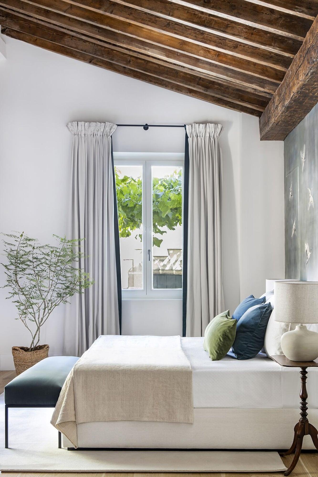 Junior Suite King Size Bed