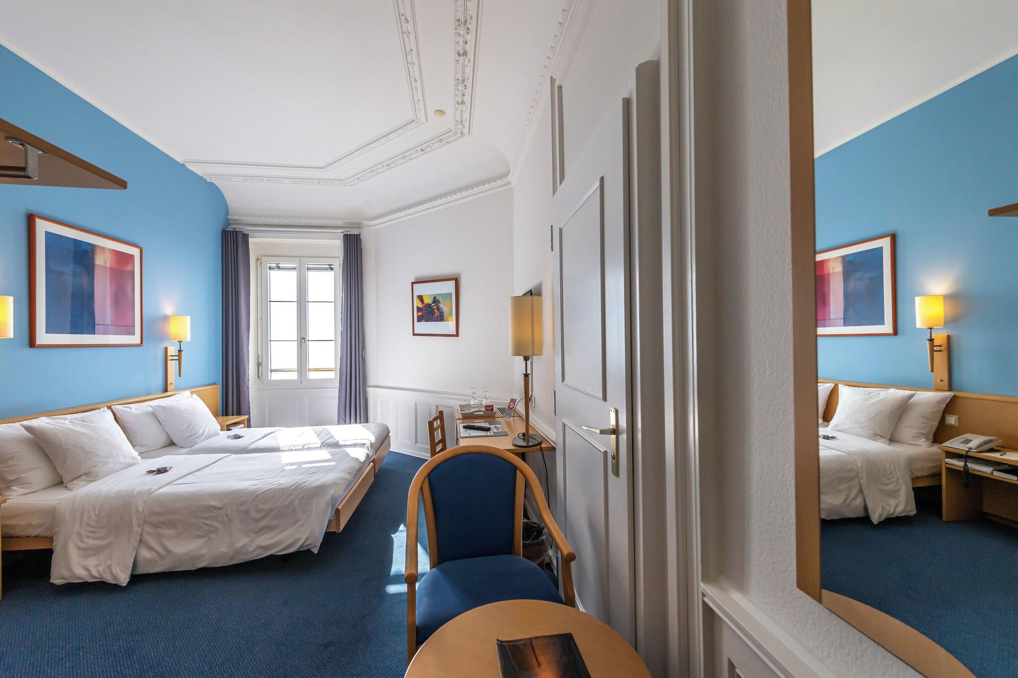 Double or Twin Lake View