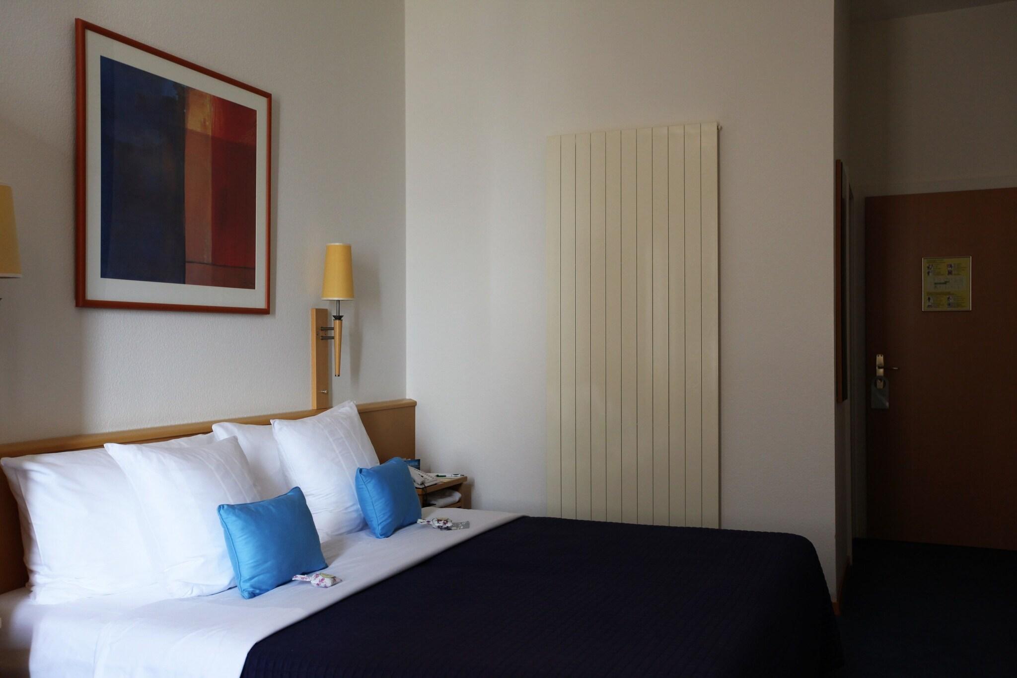 Double or Twin Two Beds