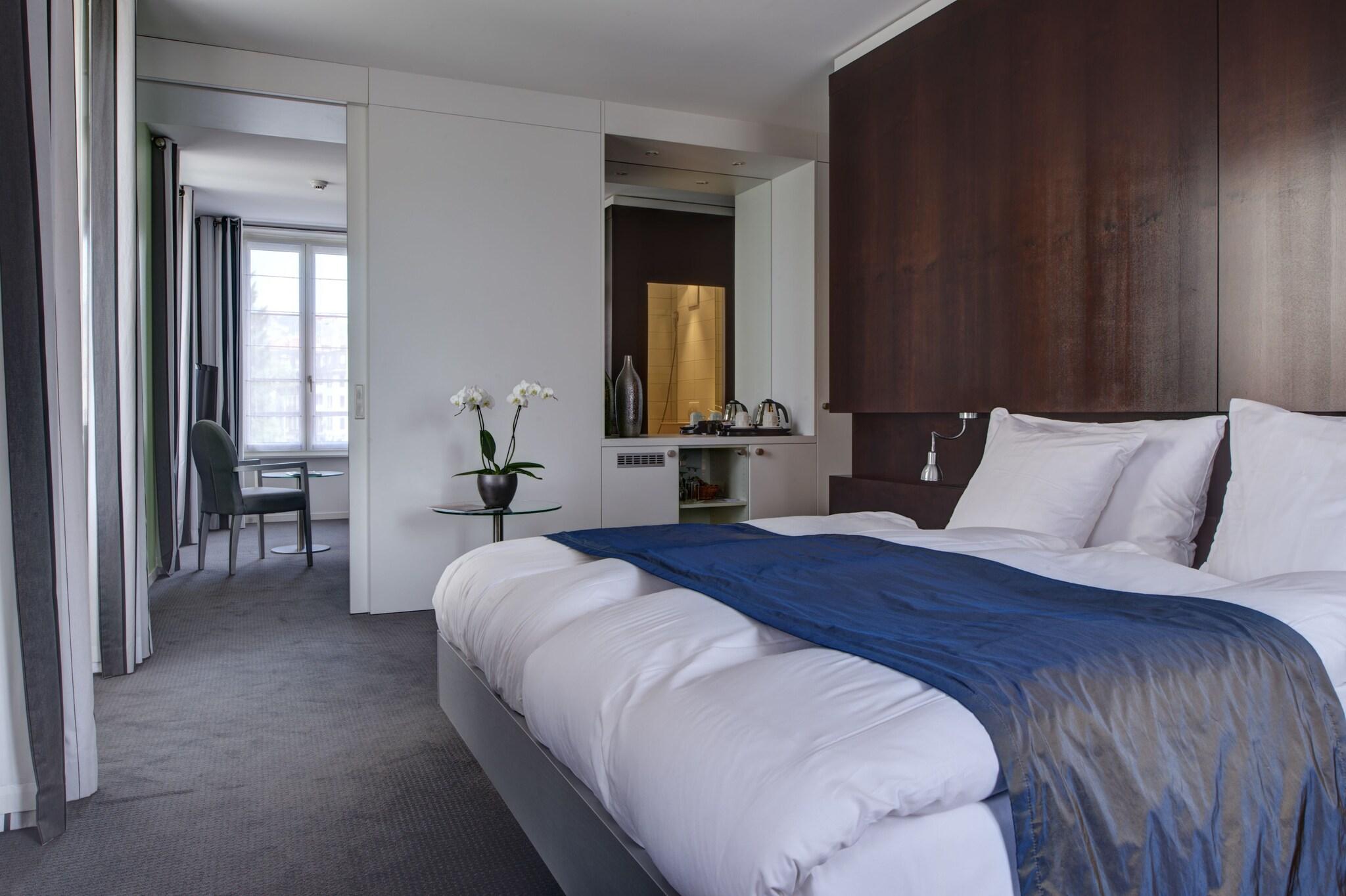 Double Executive King Bed