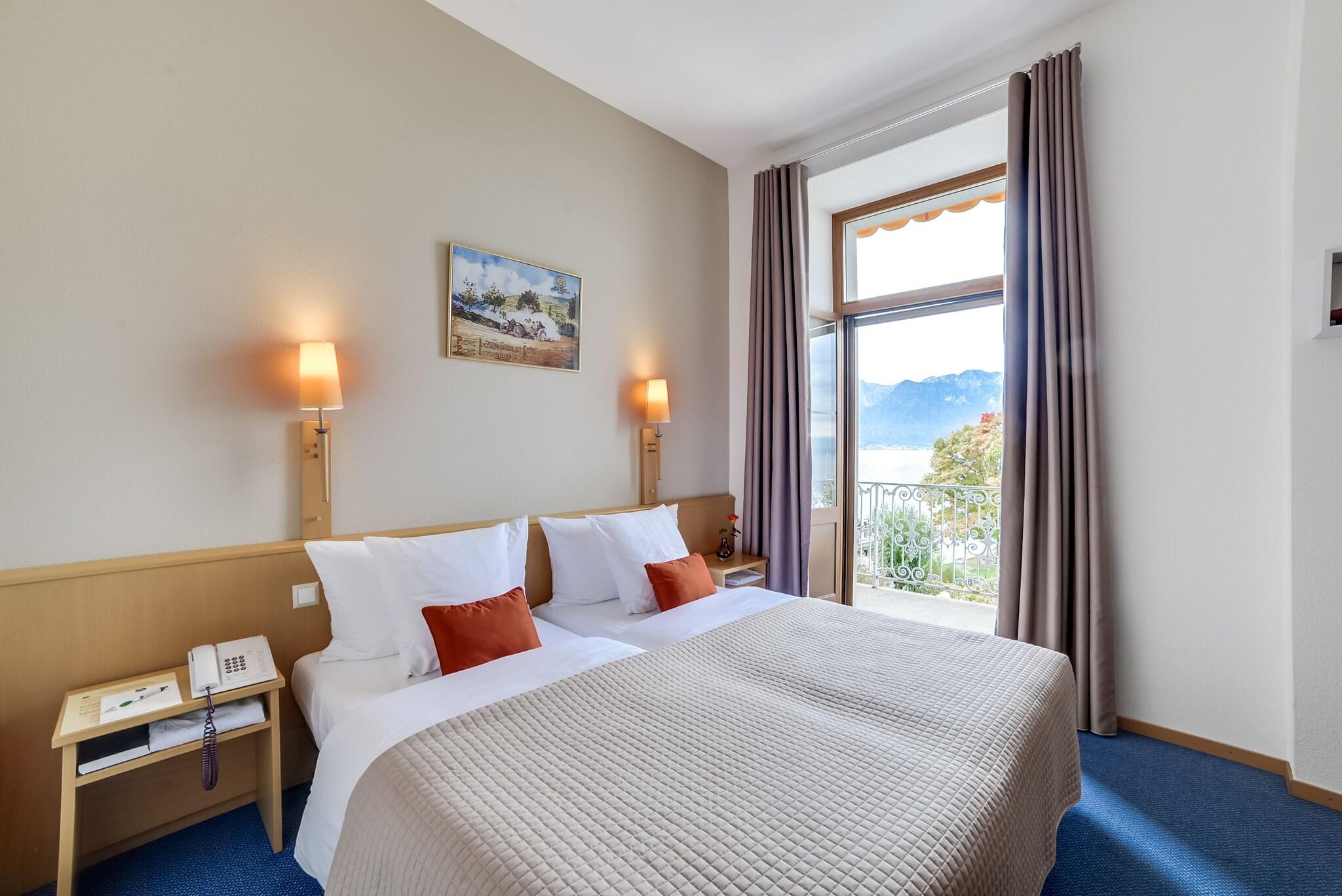 Double or Twin Lake View