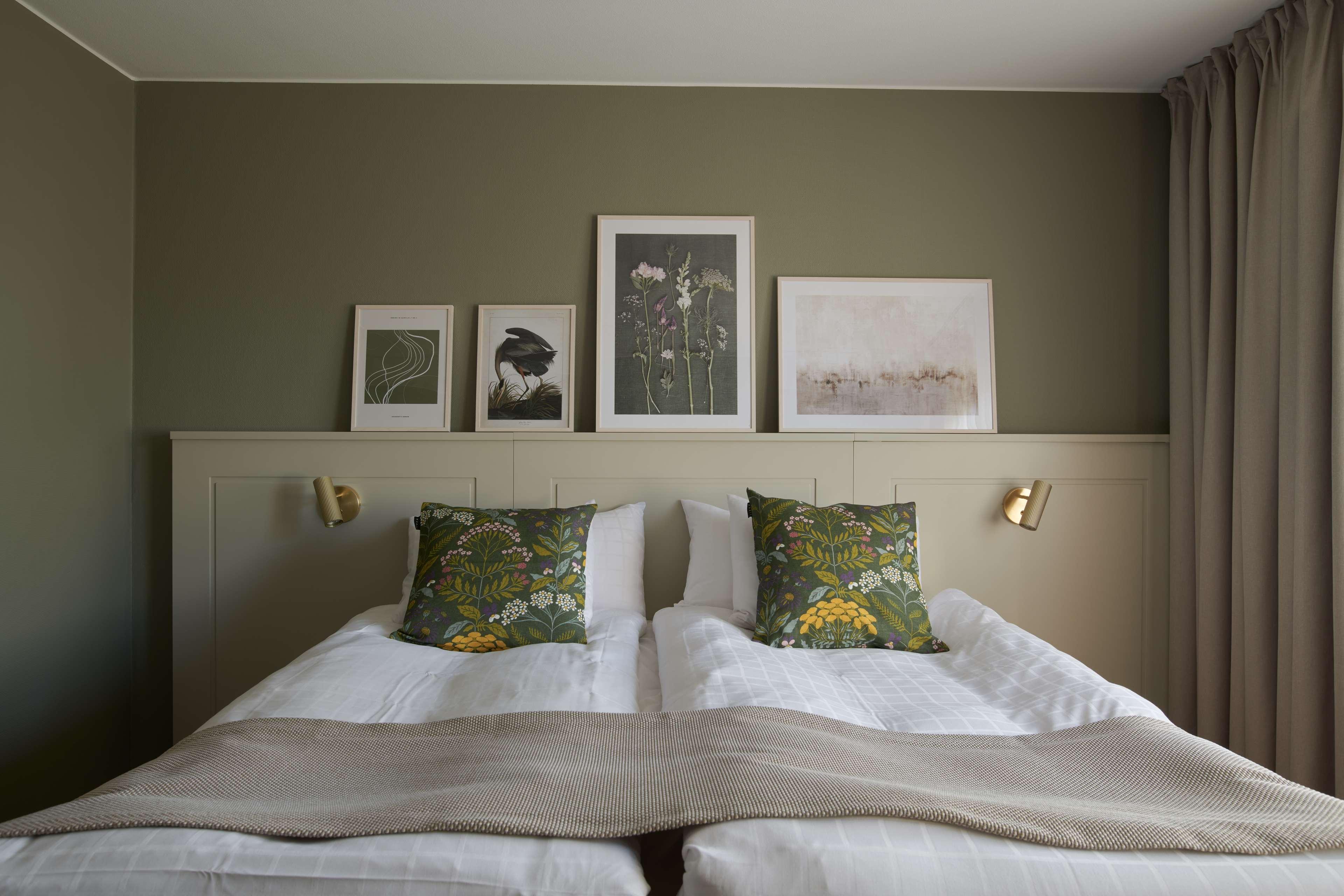 Double Queen Bed Non Smoking