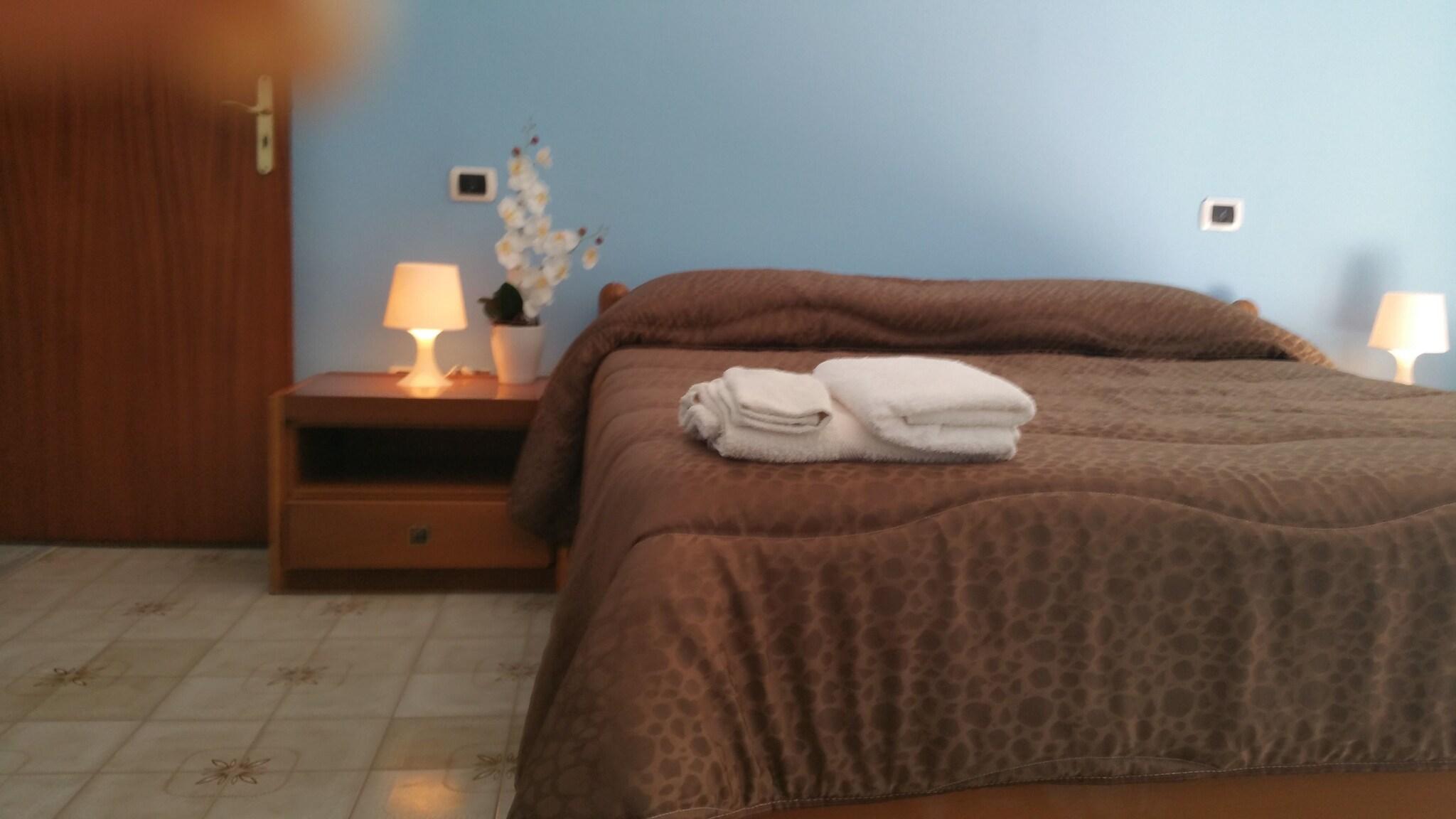 Triple Queen Size Bed