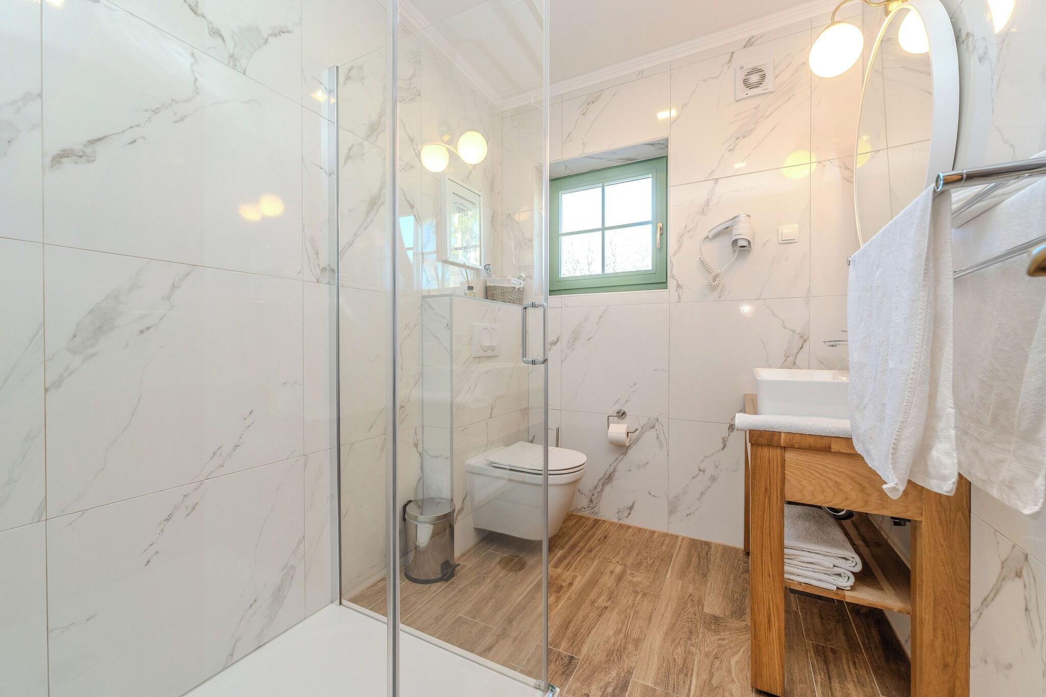 Double Deluxe Queen Bed