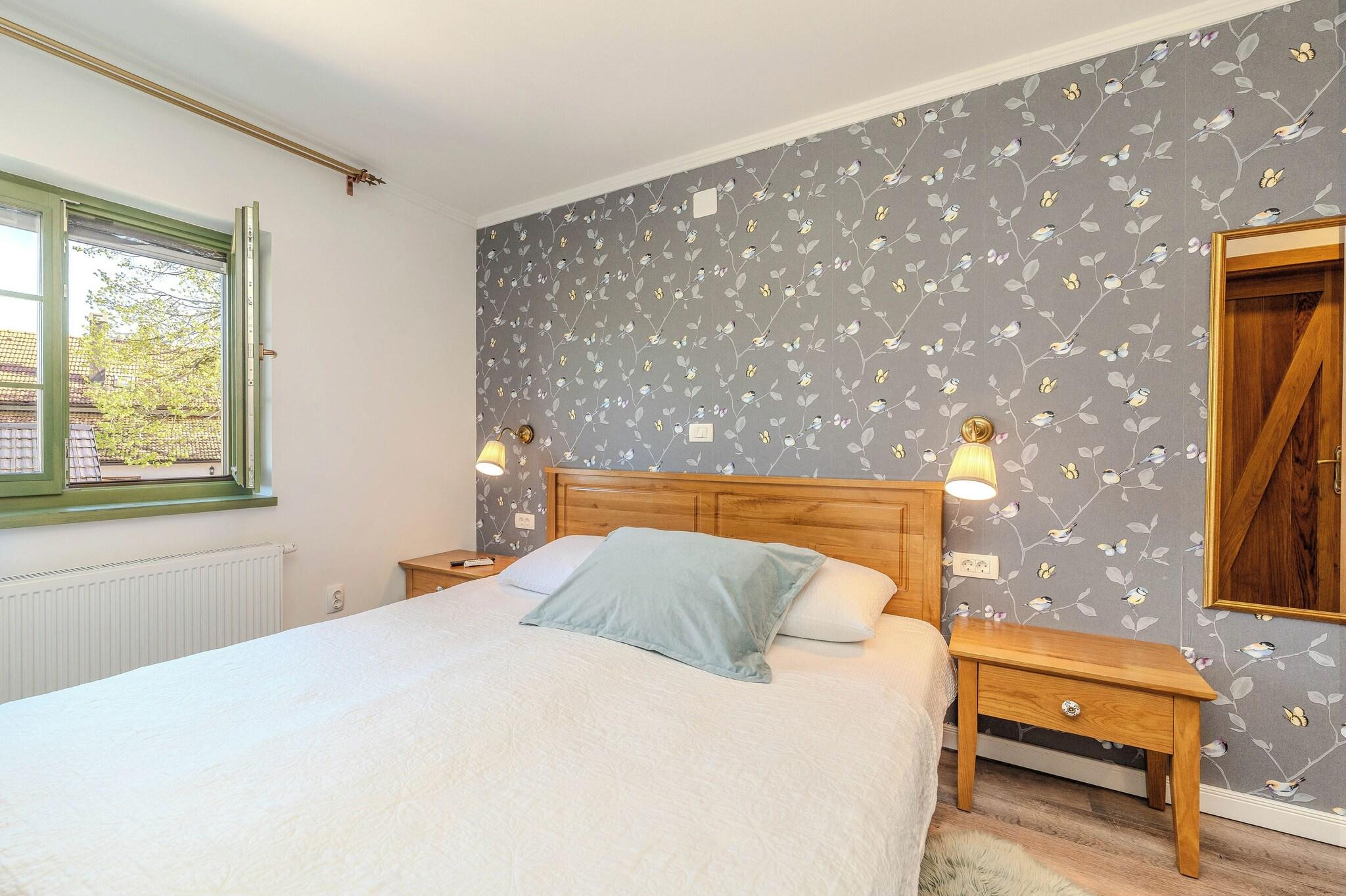 Double Deluxe Queen Bed