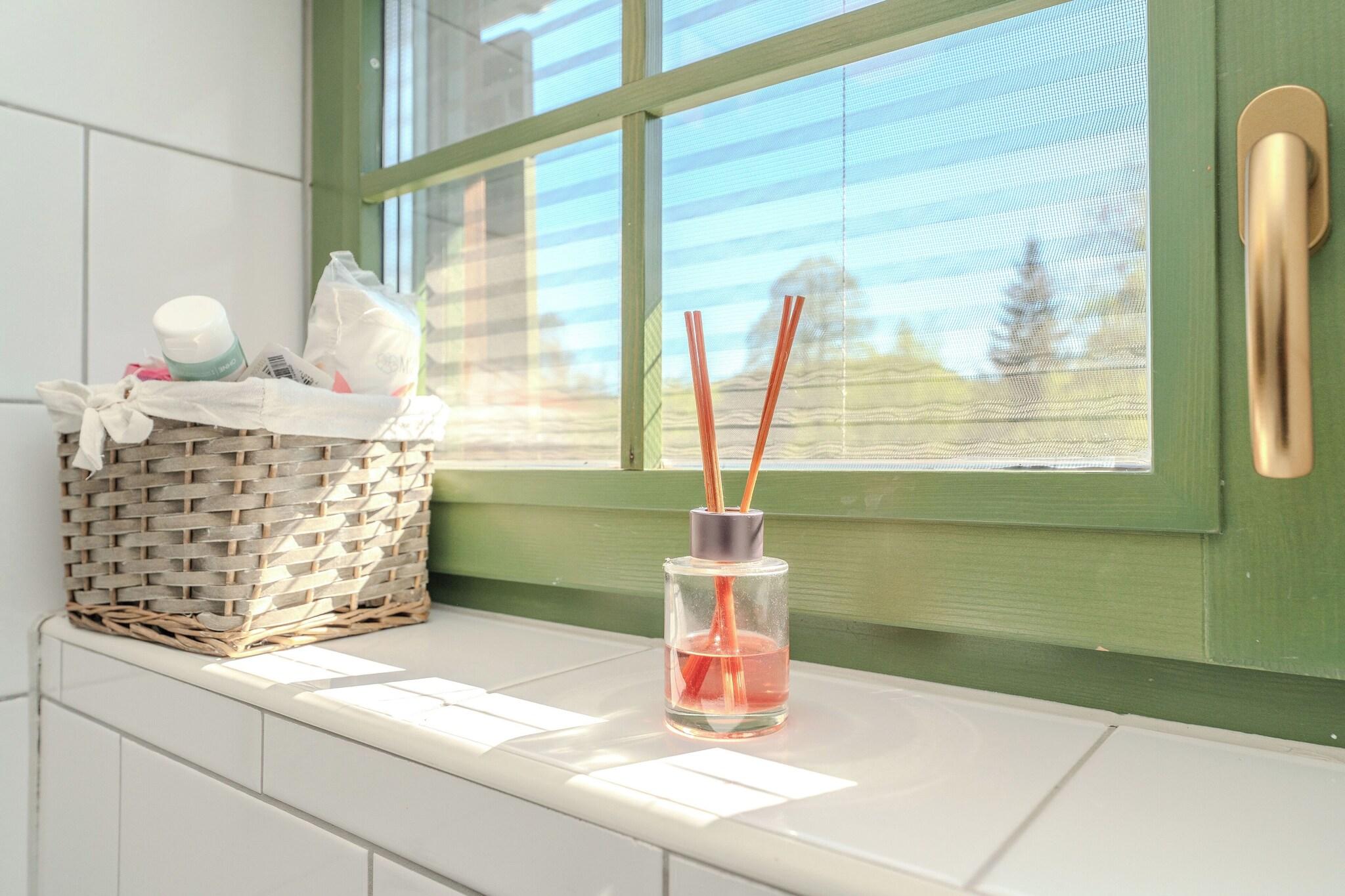 Apartment Queen Size Bed