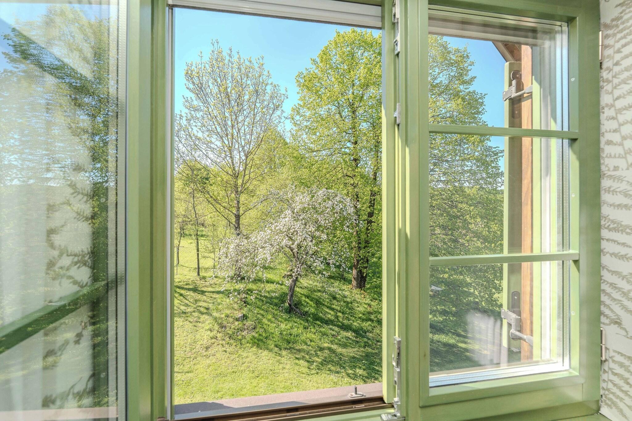 Apartment Queen Size Bed