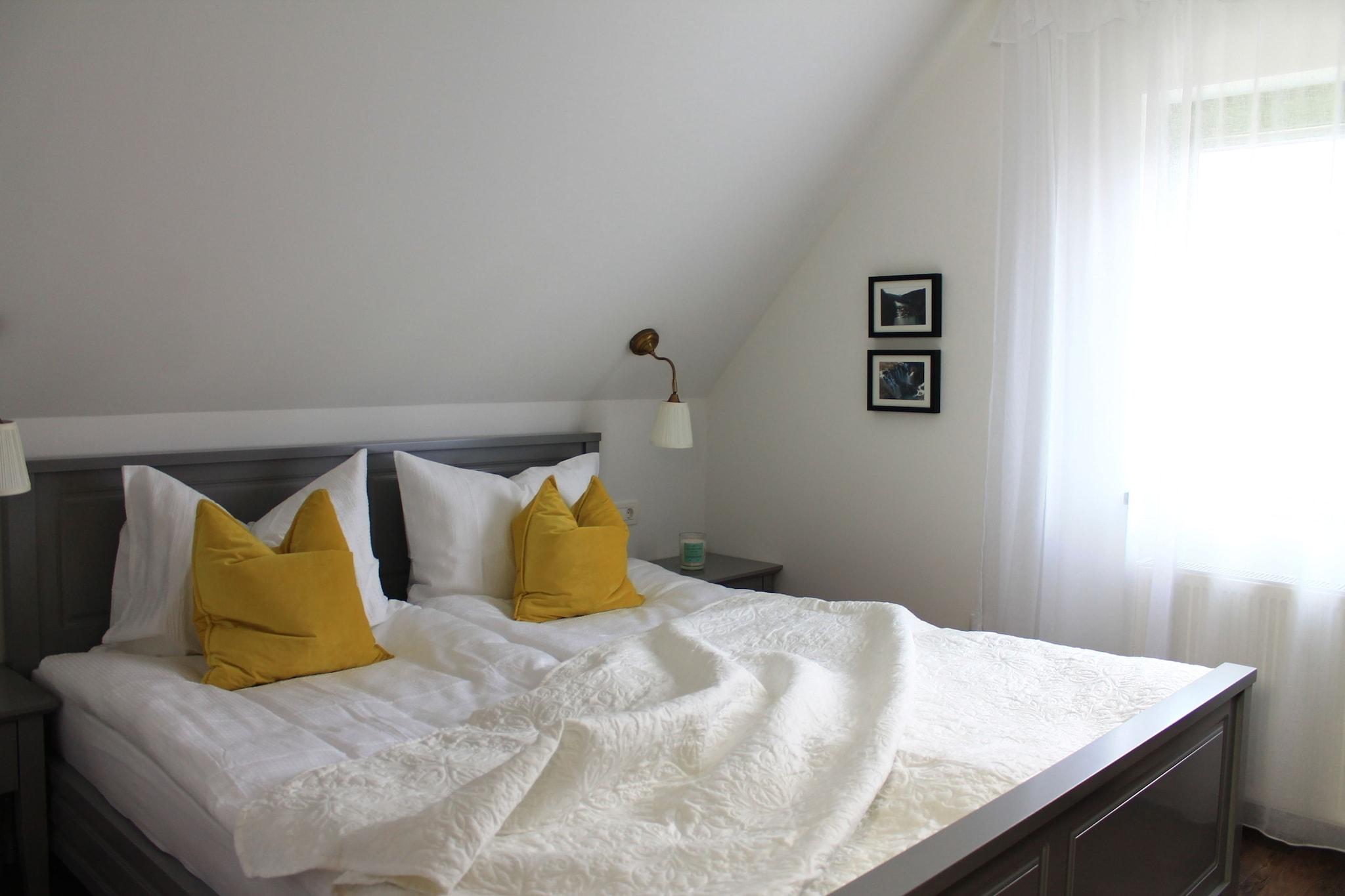 Apartment Queen Size Bed