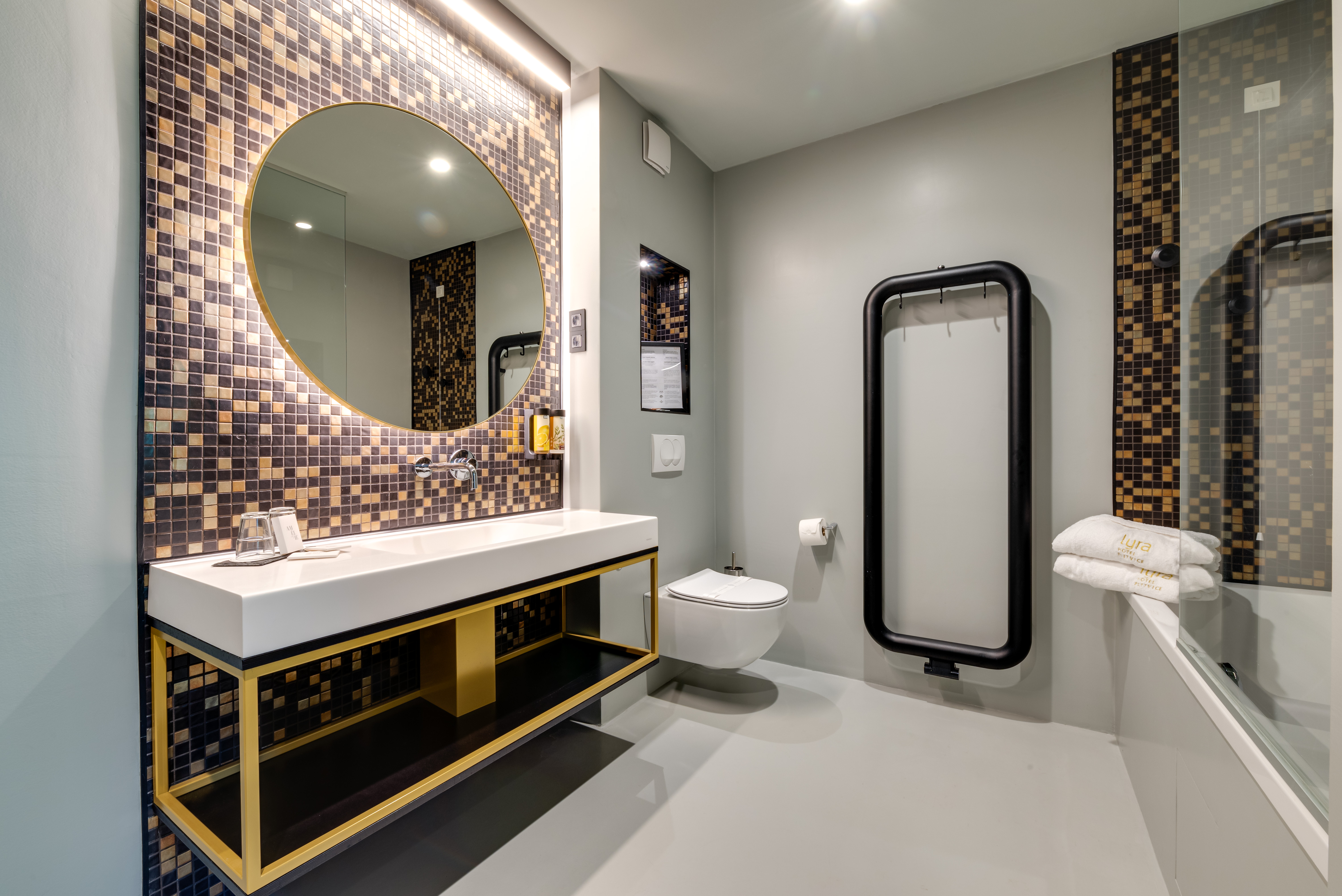 Double or Twin Superior