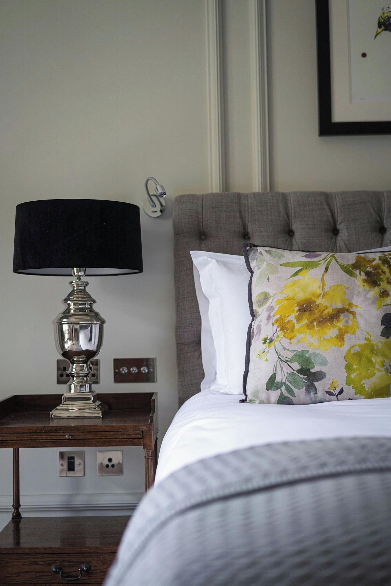 Suite Garden View King Bed