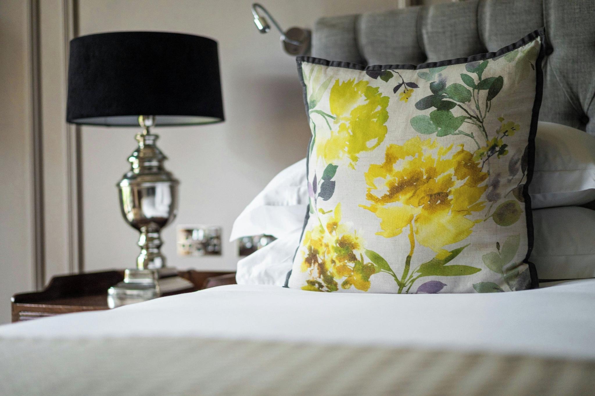 Suite Garden View King Bed