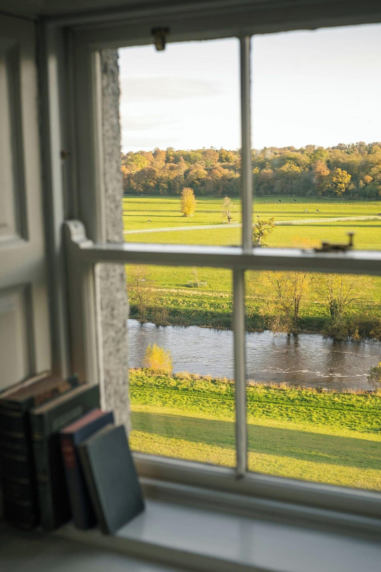 House Premium with Views