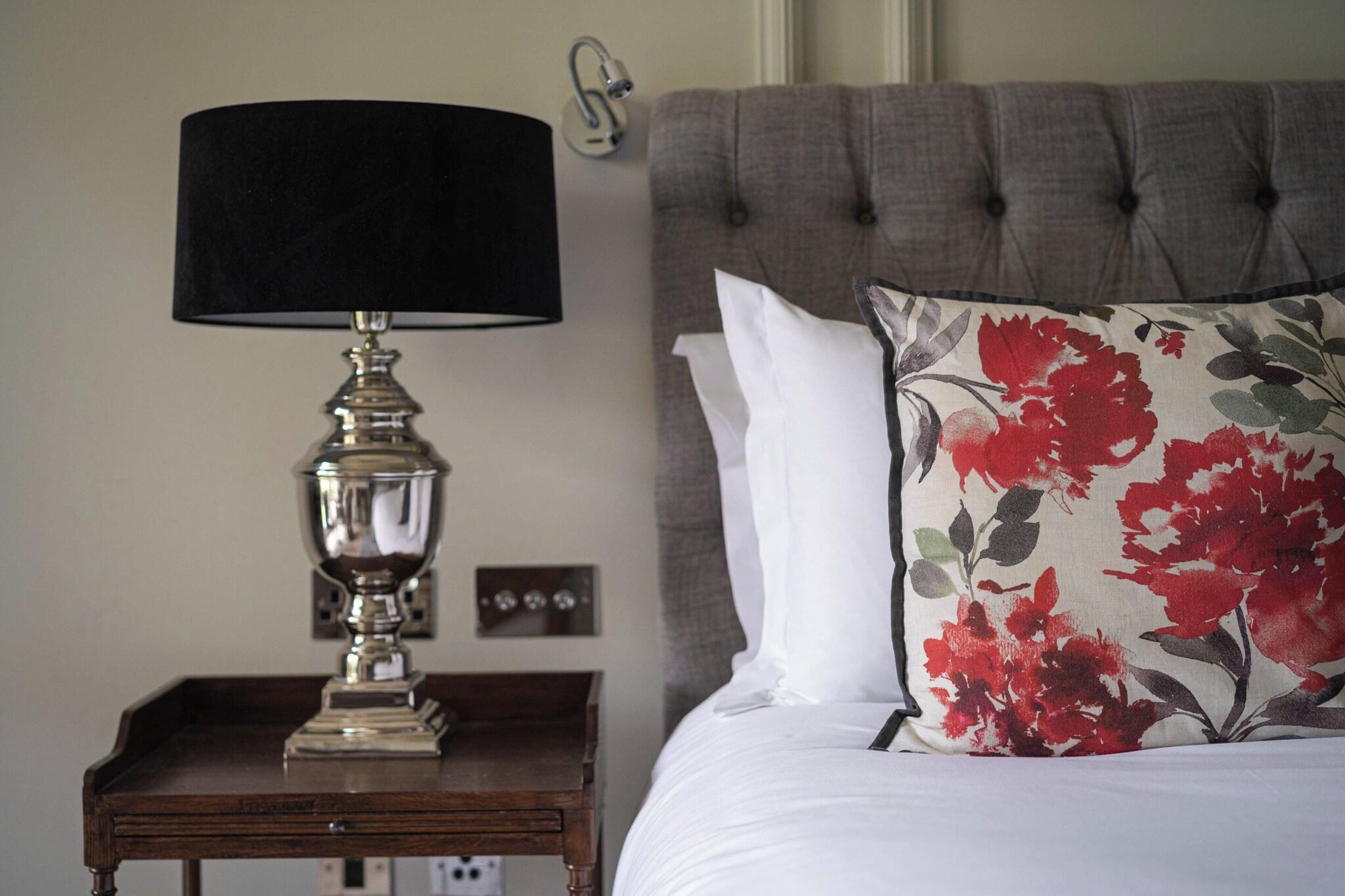 Double Garden View King Bed