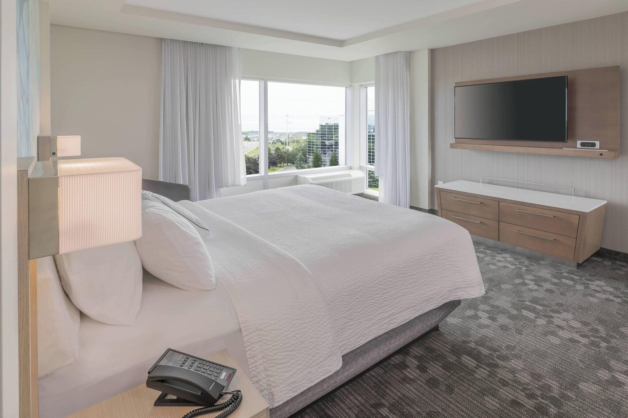 Quadruple City View Two Queen Beds