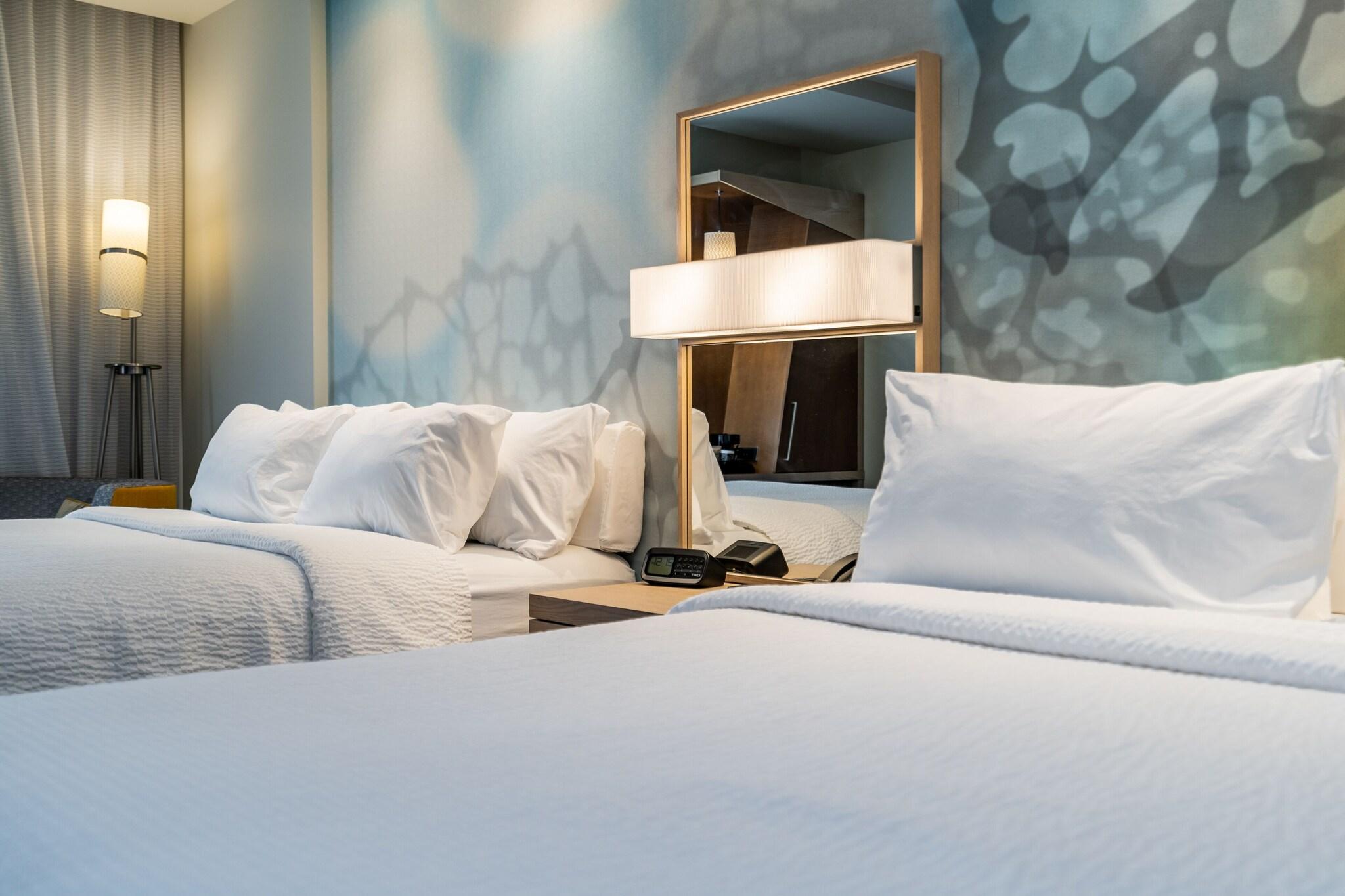 Quadruple City View Two Queen Beds