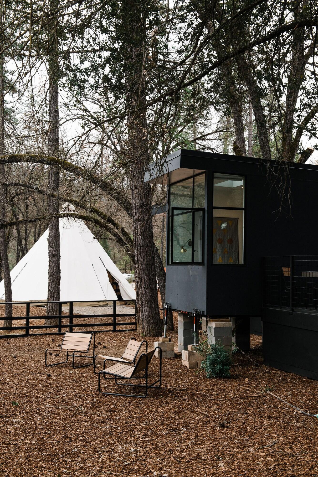 Cabin Accessible-queen Size Bed