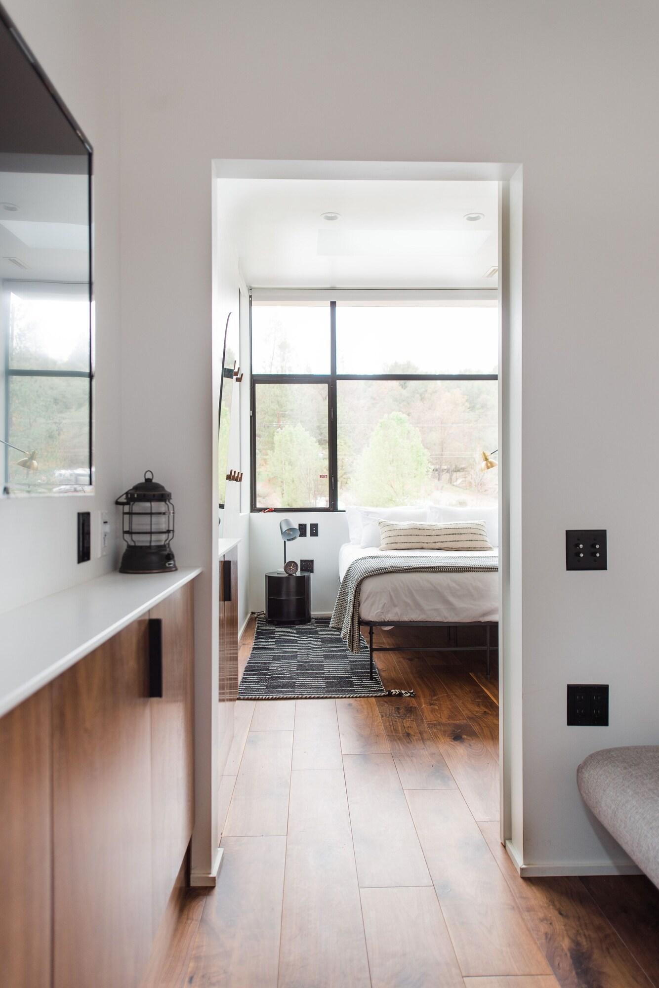 Cabin Accessible-queen Size Bed