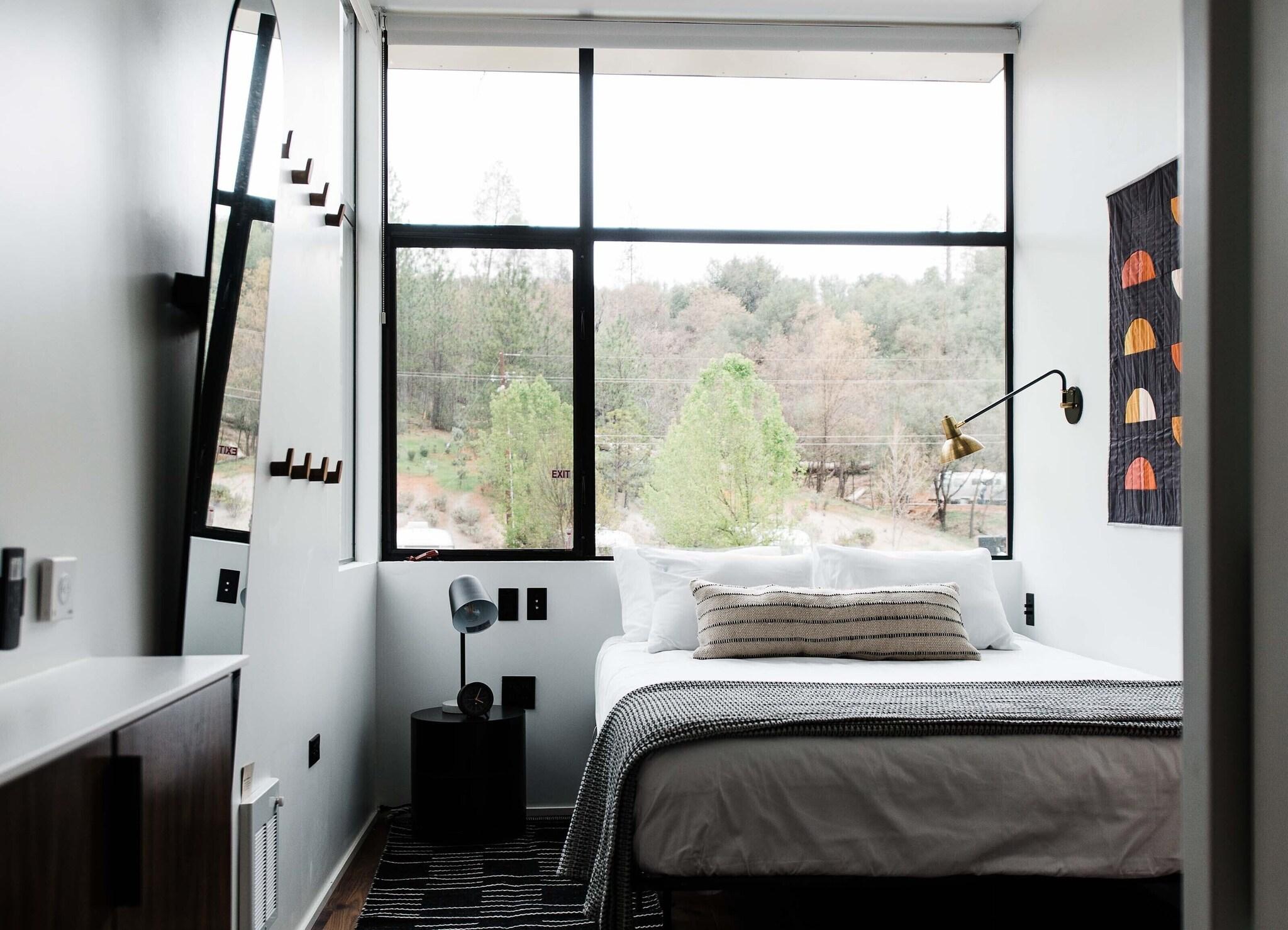 Cabin Accessible-queen Size Bed