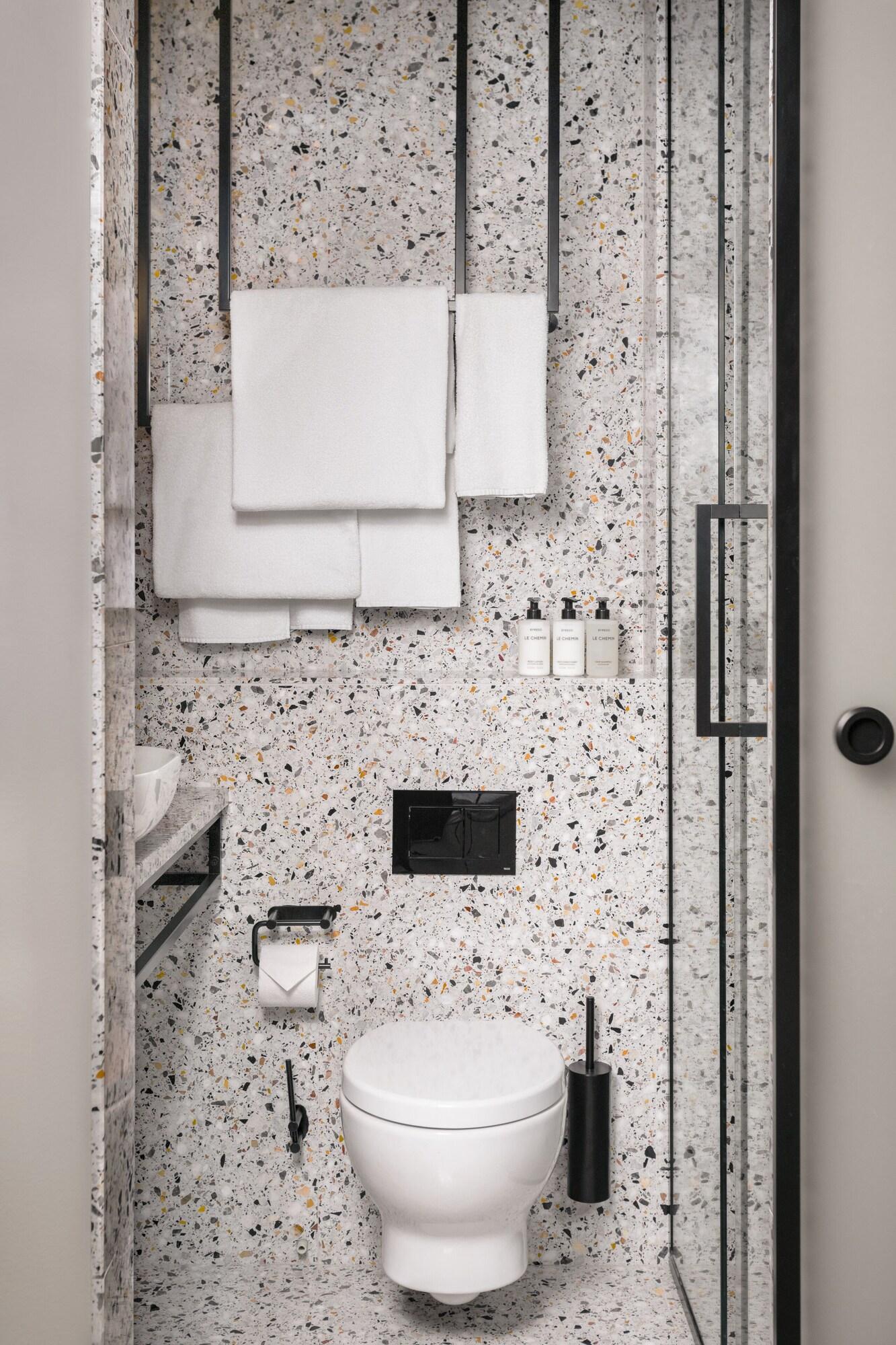 Single Room Without Window