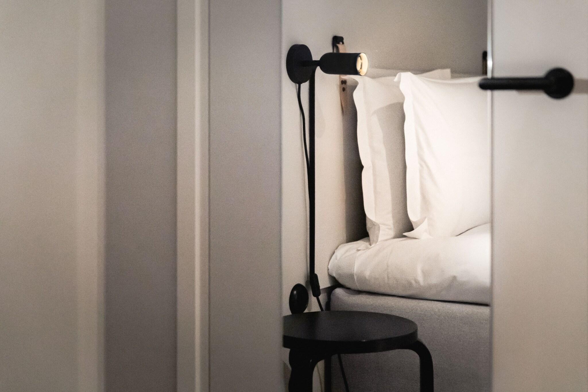 Single Room Without Window