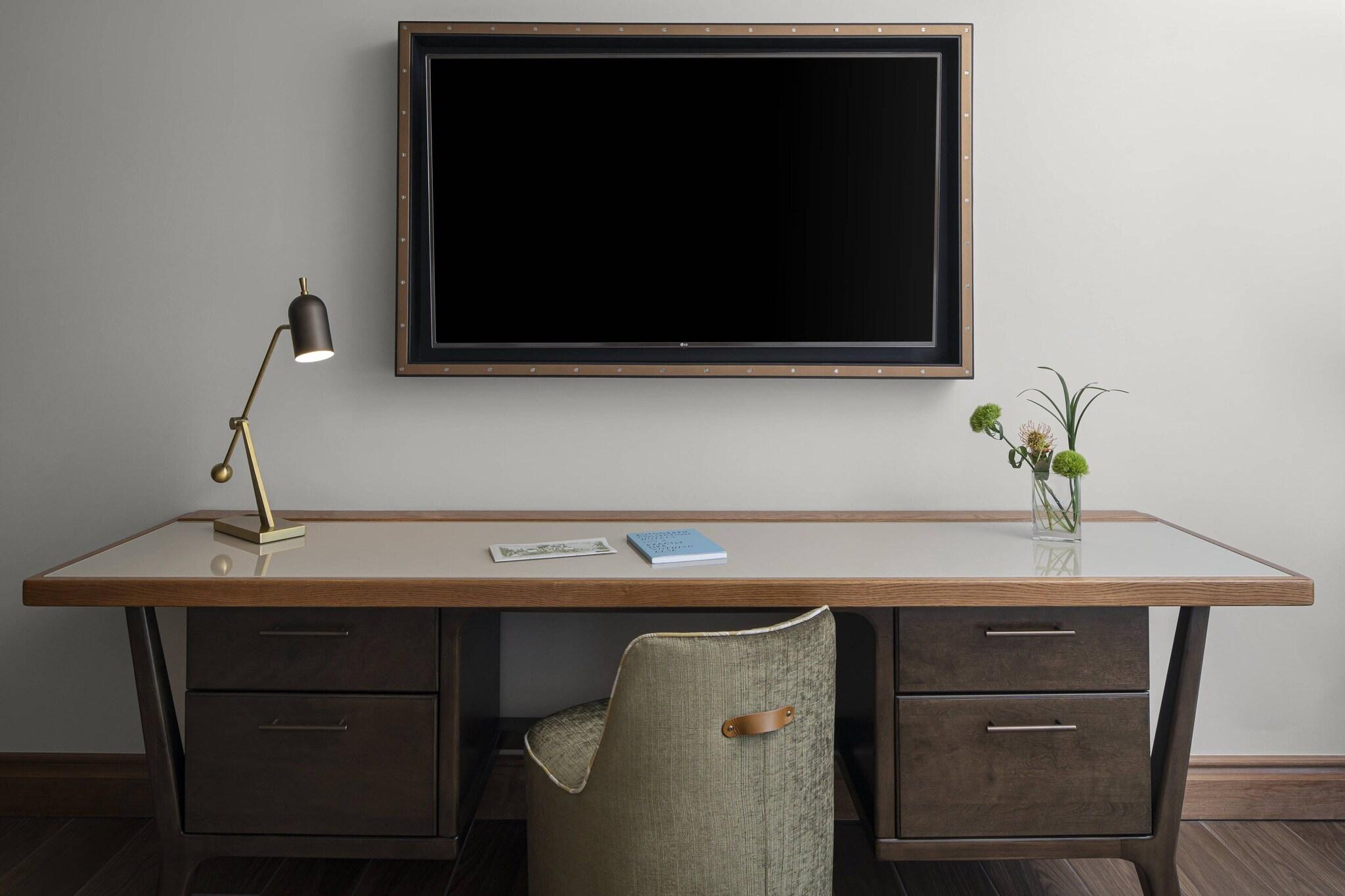 Quadruple City View Two Queen Beds