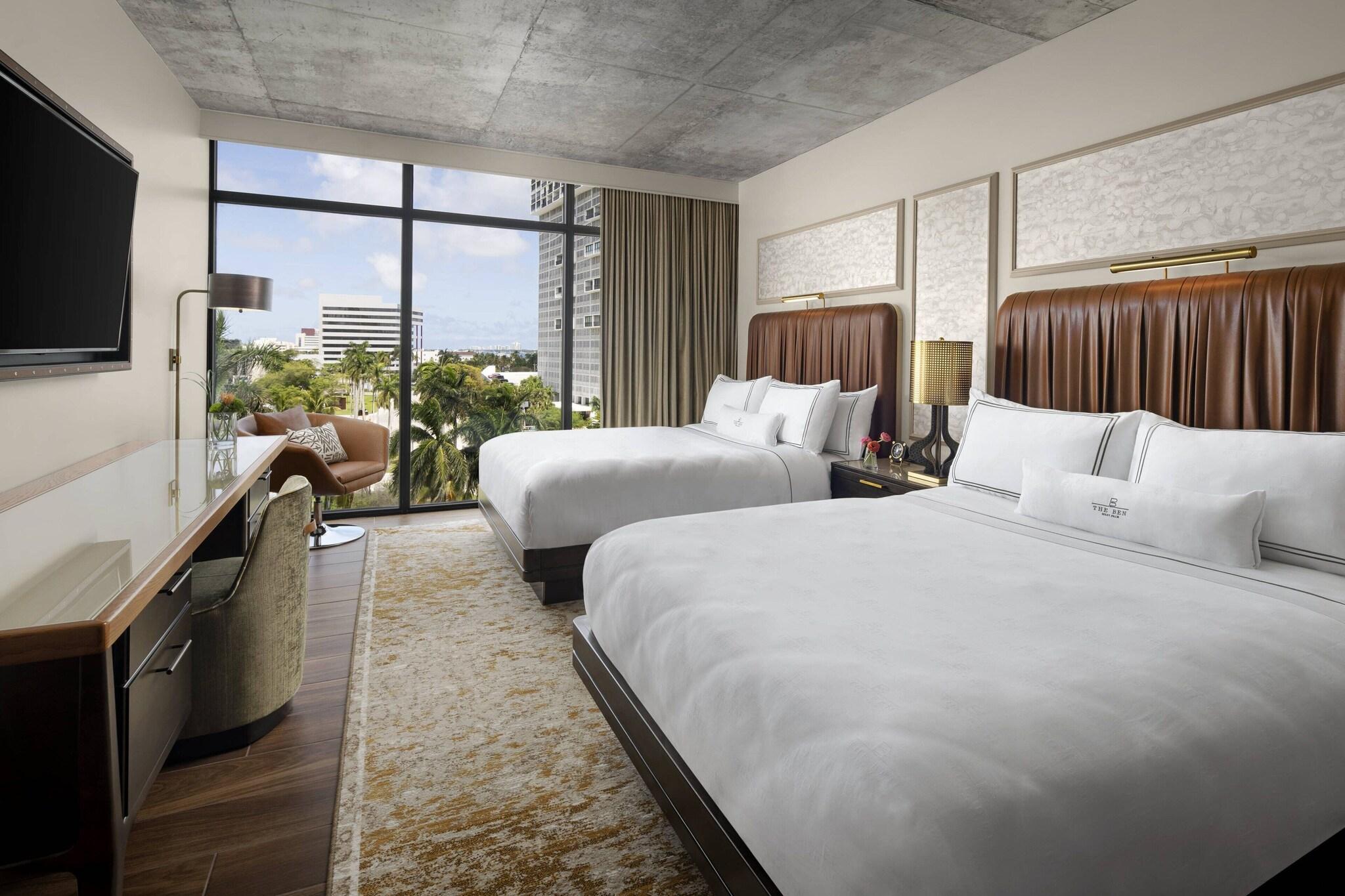 Quadruple City View Two Queen Beds