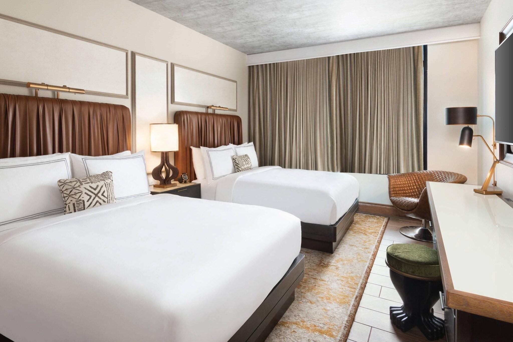 Quadruple City View Two Queen Beds