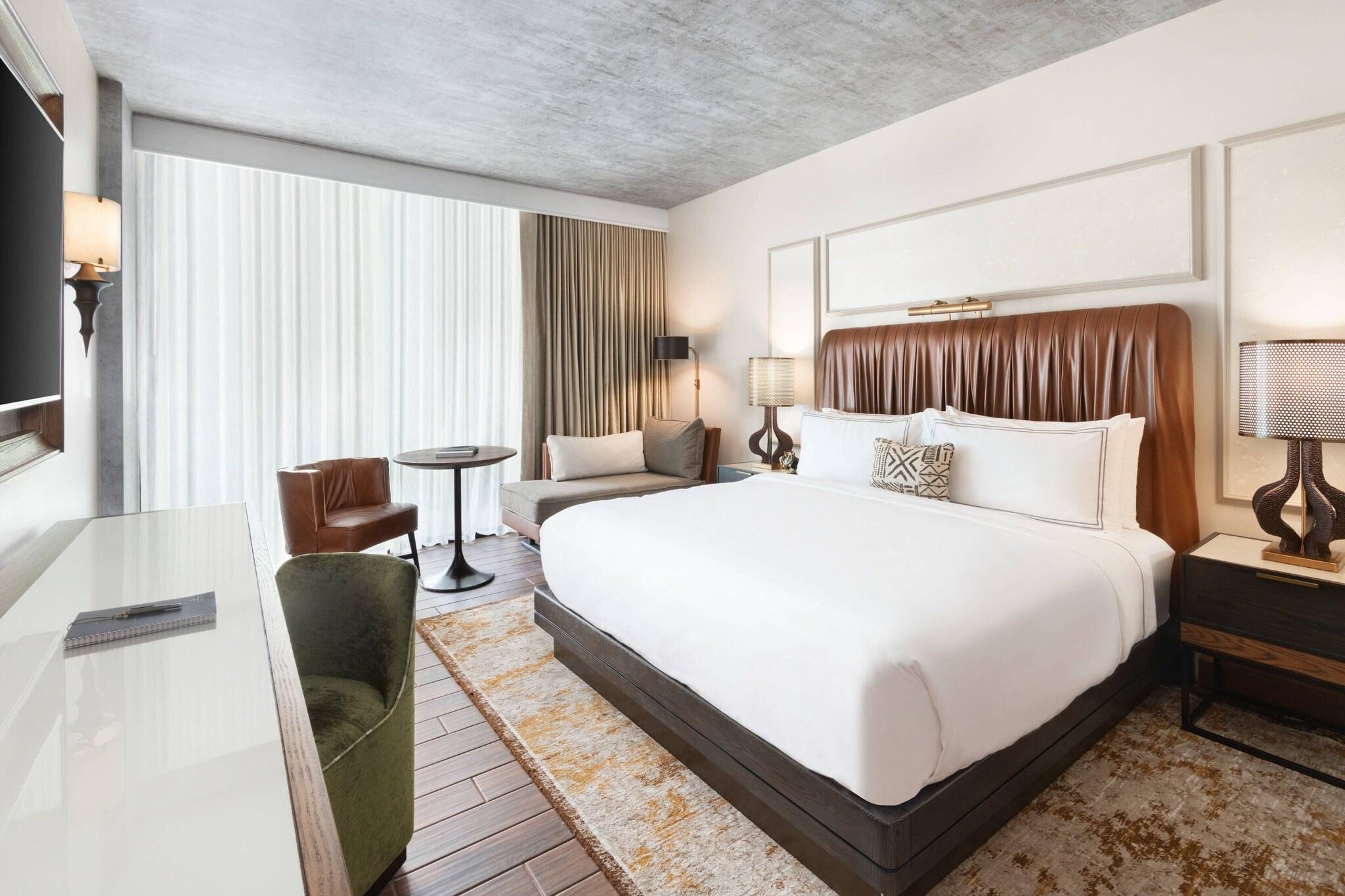 Double City View King Bed