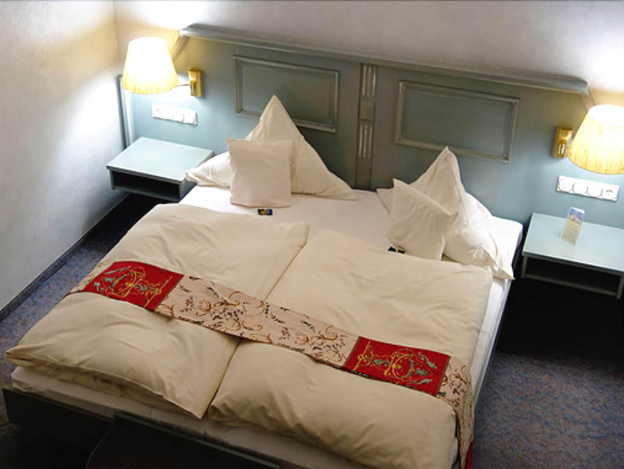 Studio Deluxe Two Beds