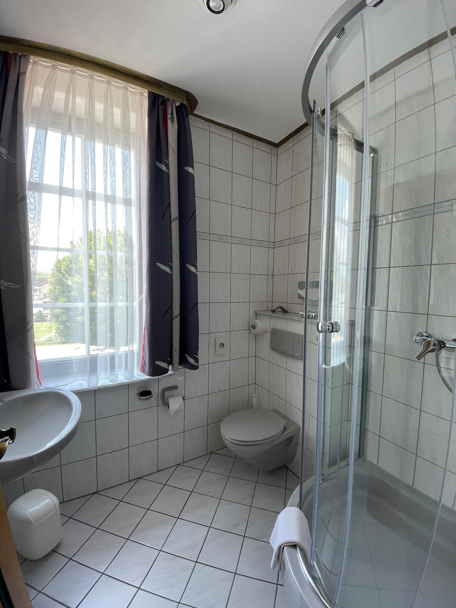 Double or Twin Deluxe One Bed