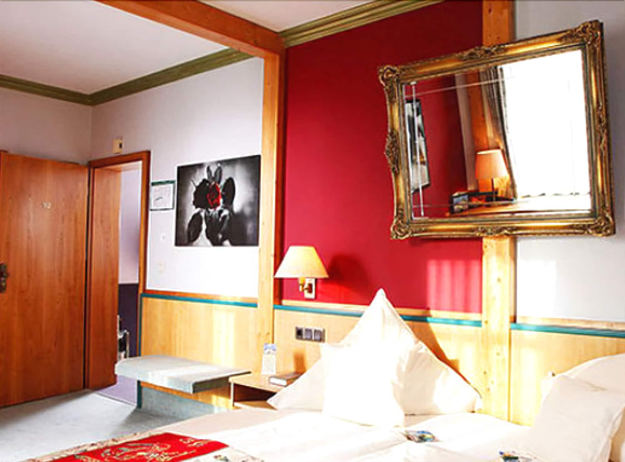 Double or Twin Deluxe One Bed