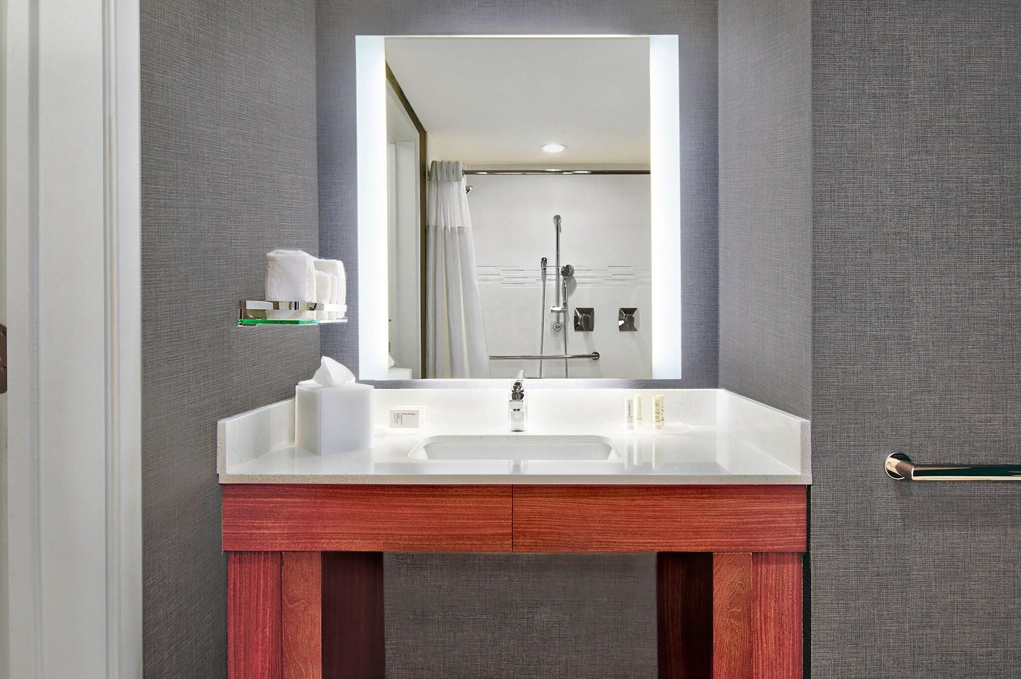 Studio King Size Bed