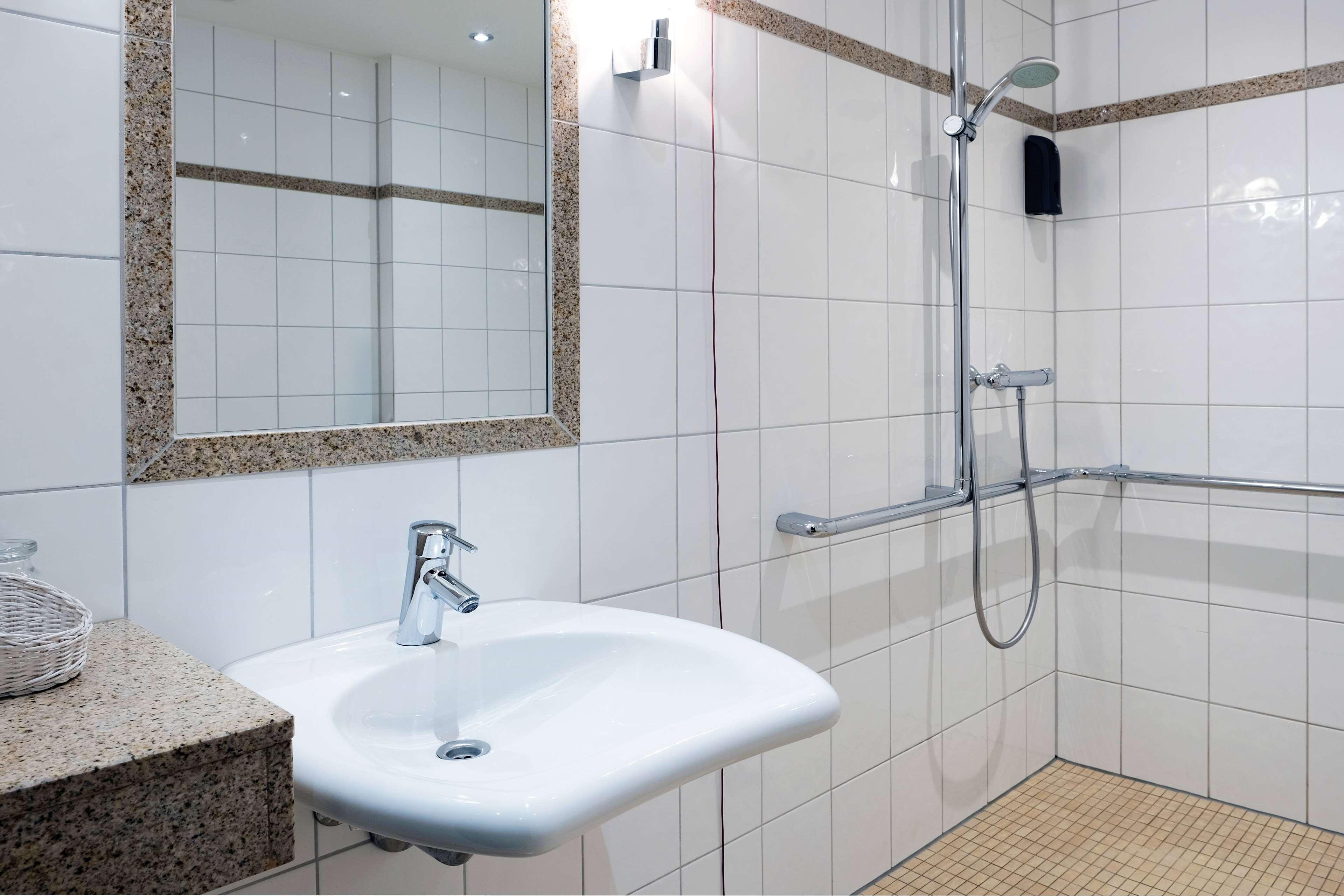 Double or Twin Accessible