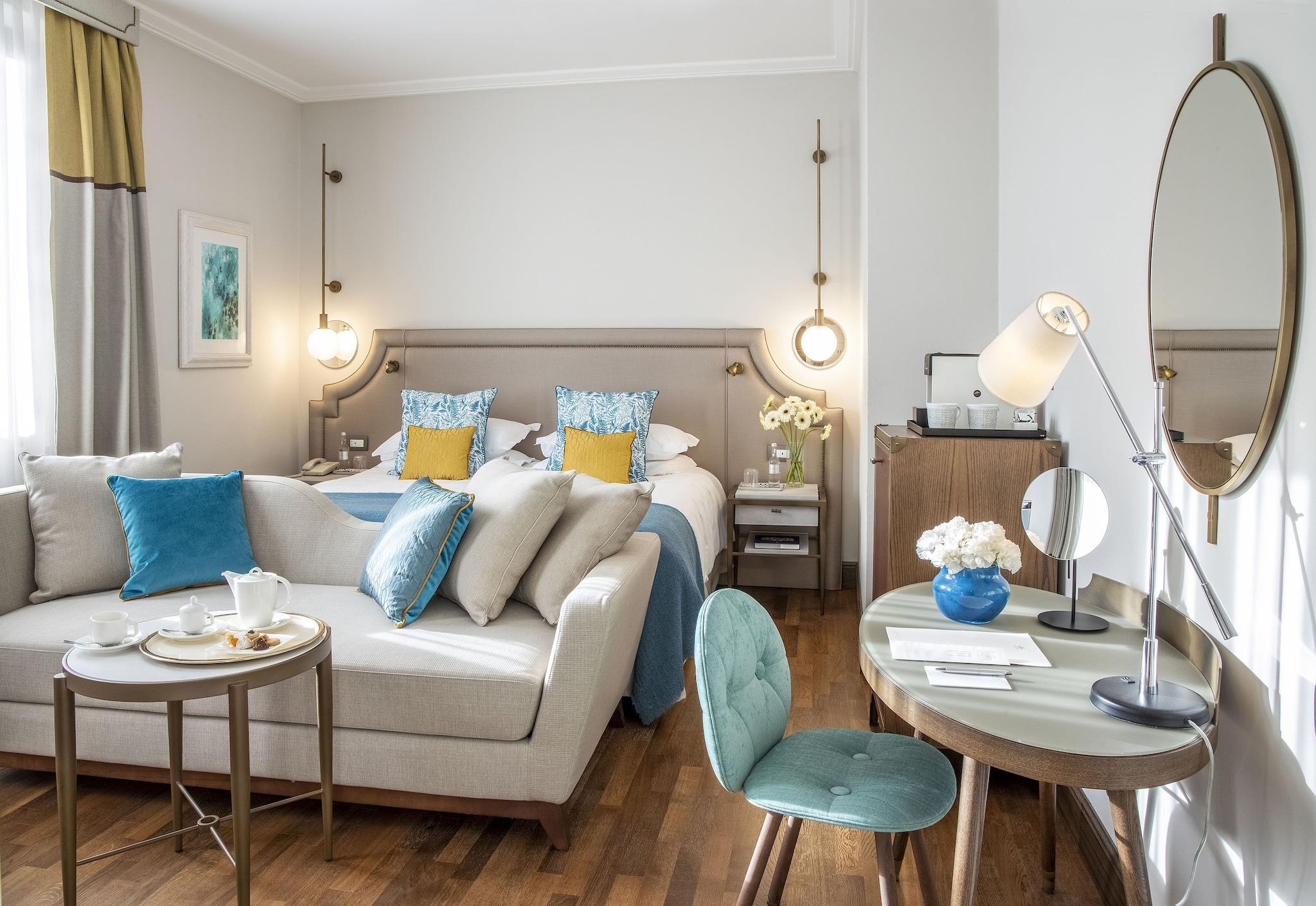 Double Superior King Bed