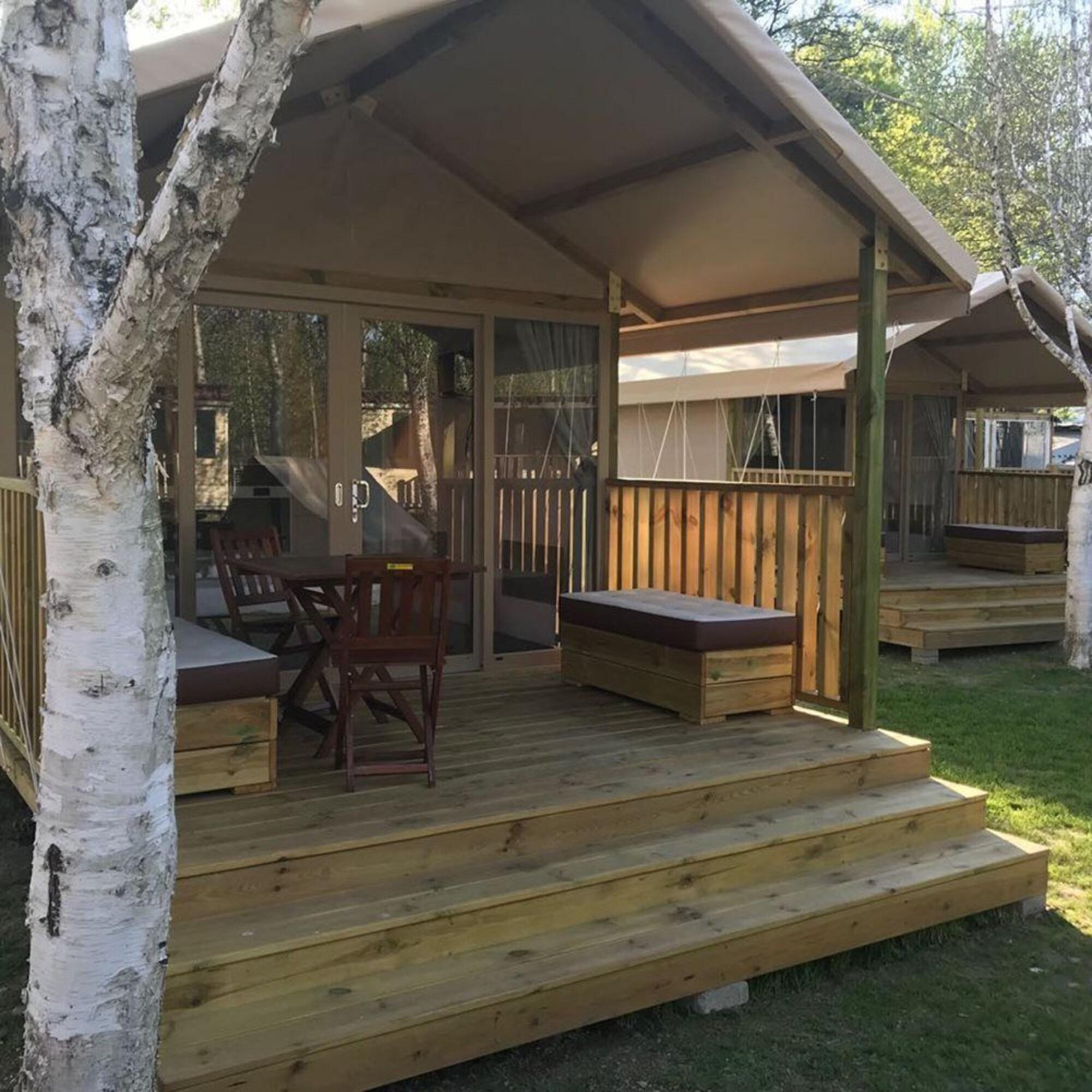 Family Room Queen Bed Two Bedrooms