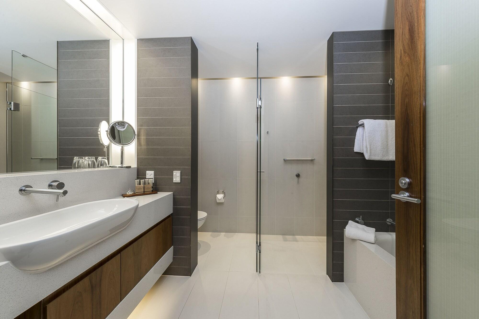 Double Premium with Views