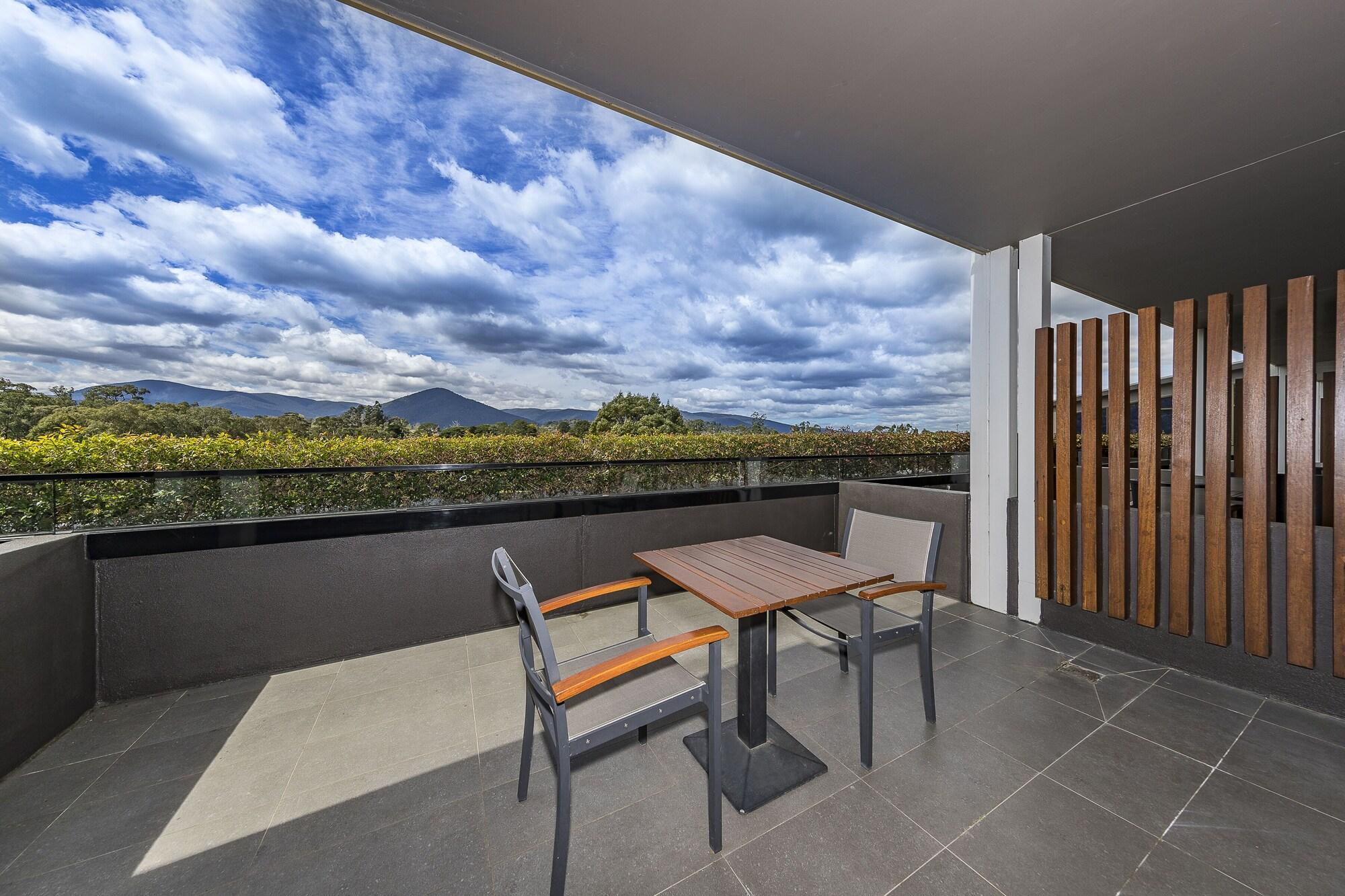 Double Premium with Views