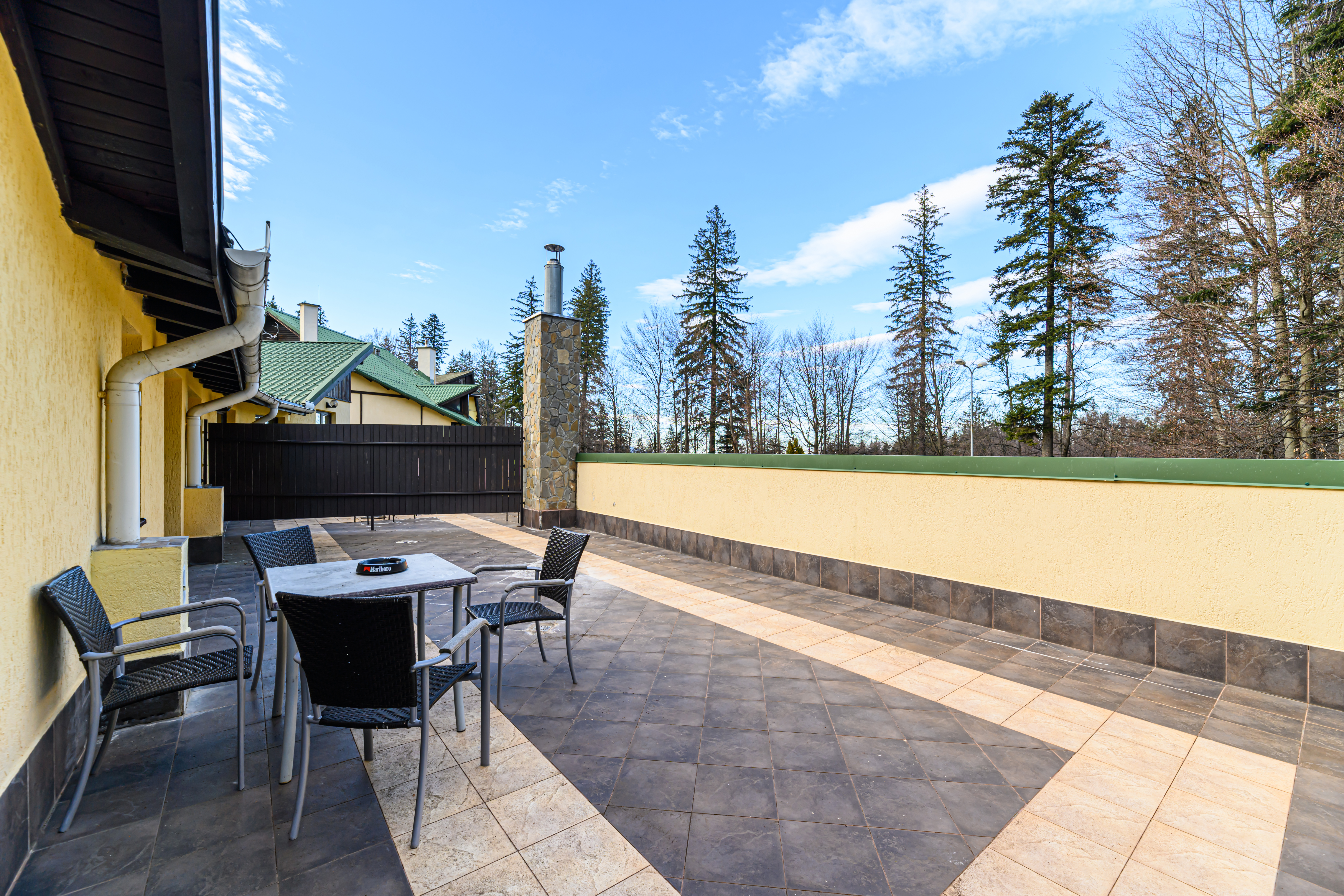 Apartment with Terrace