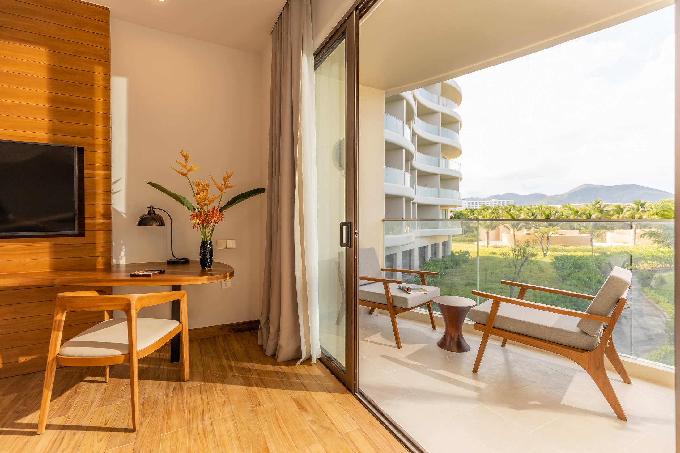 Twin Deluxe Garden View