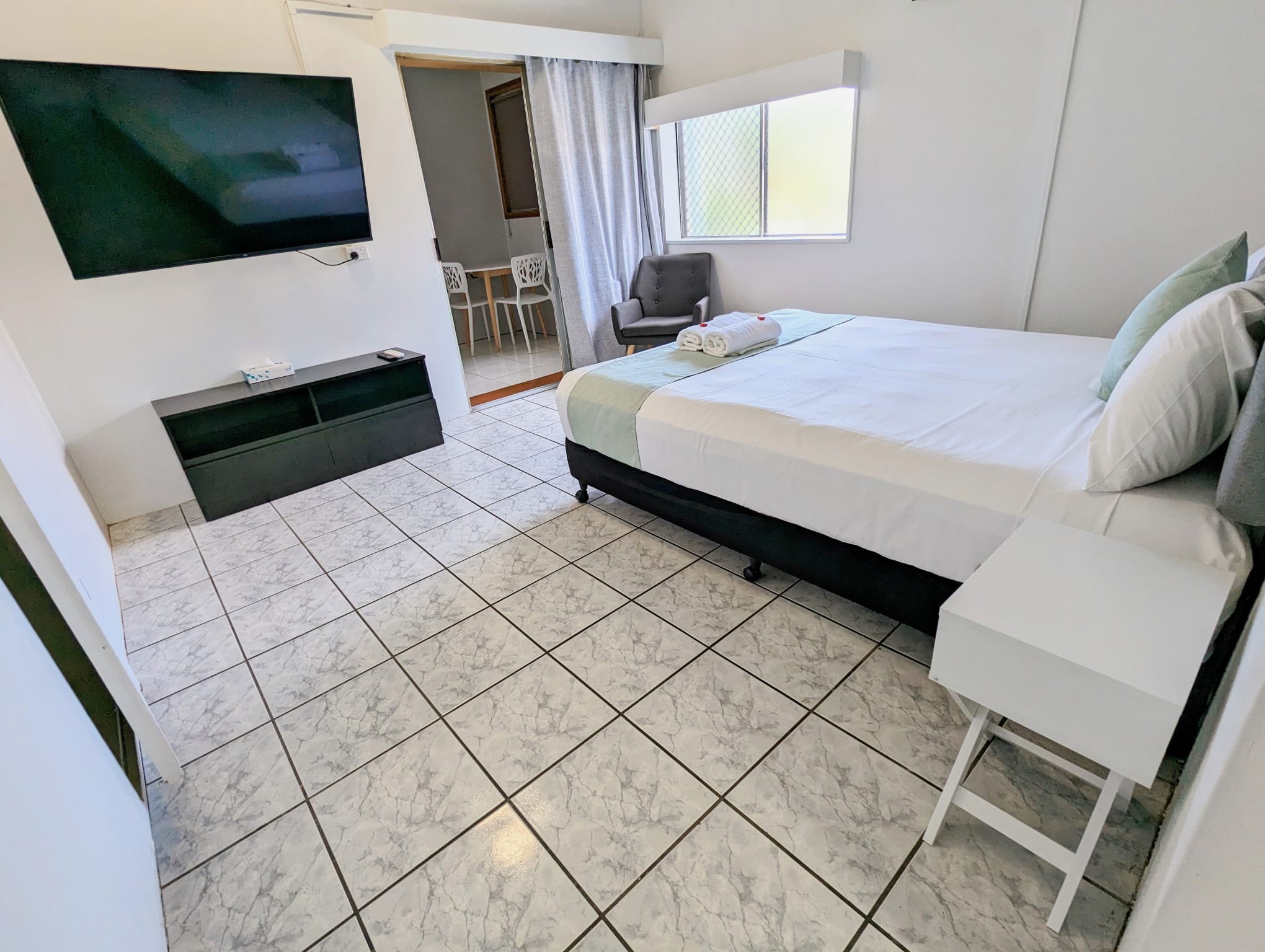 Apartment One Bedroom One Bathroom