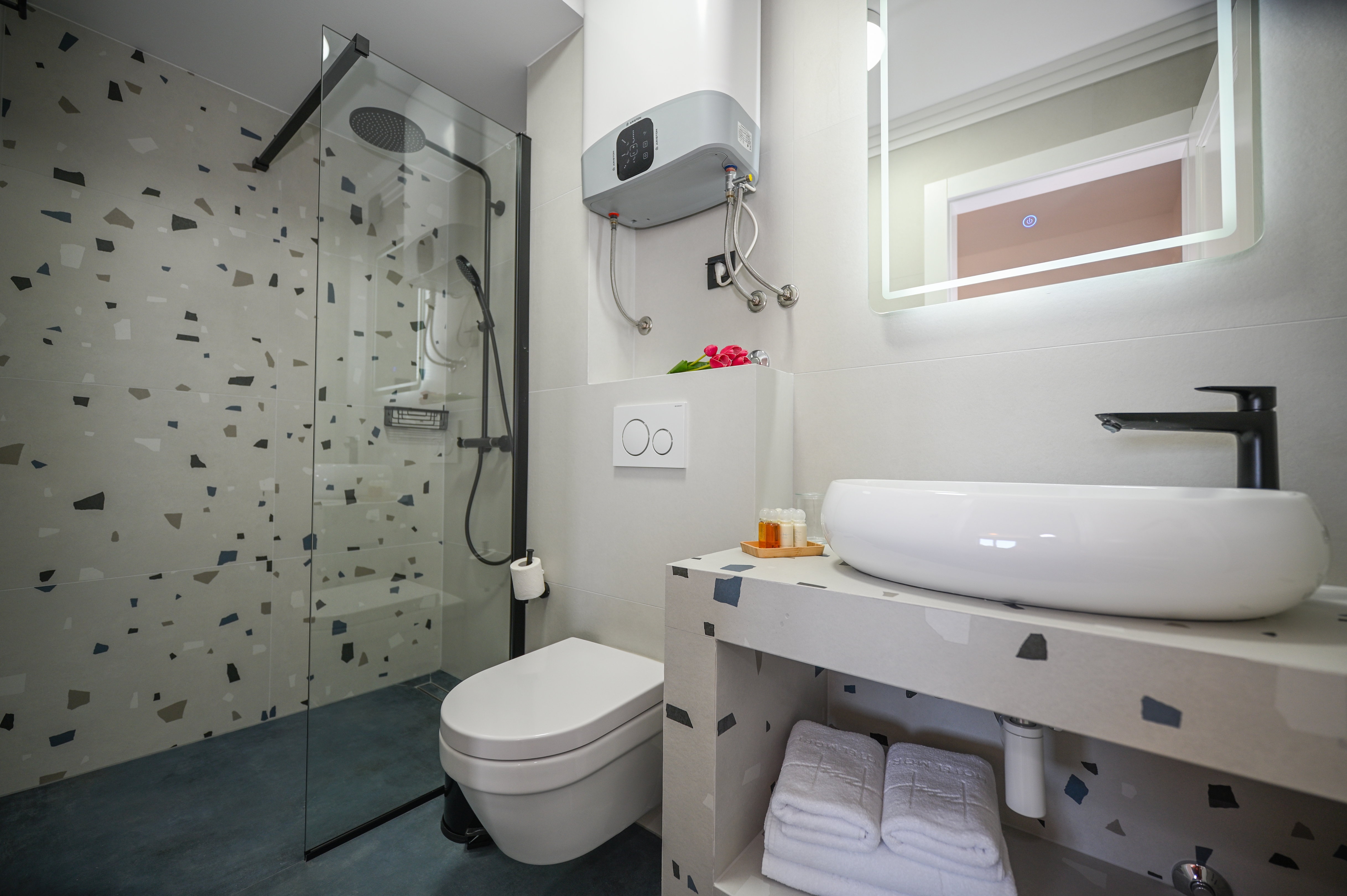 Apartment with Balcony